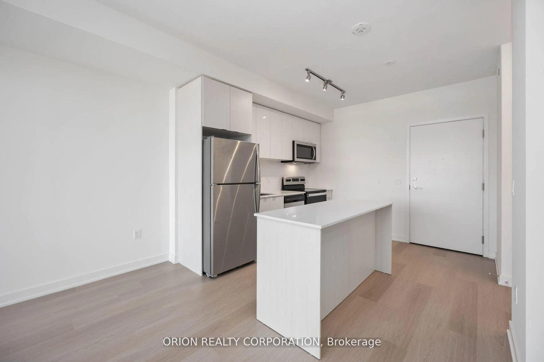 Photo 2 of Unit 320, 859 The Queensway, Etobicoke, Stonegate-Queensway — HOMEH