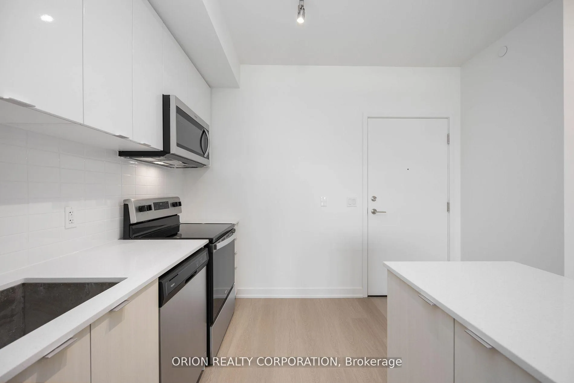 Photo 3 of Unit 320, 859 The Queensway, Etobicoke, Stonegate-Queensway — HOMEH