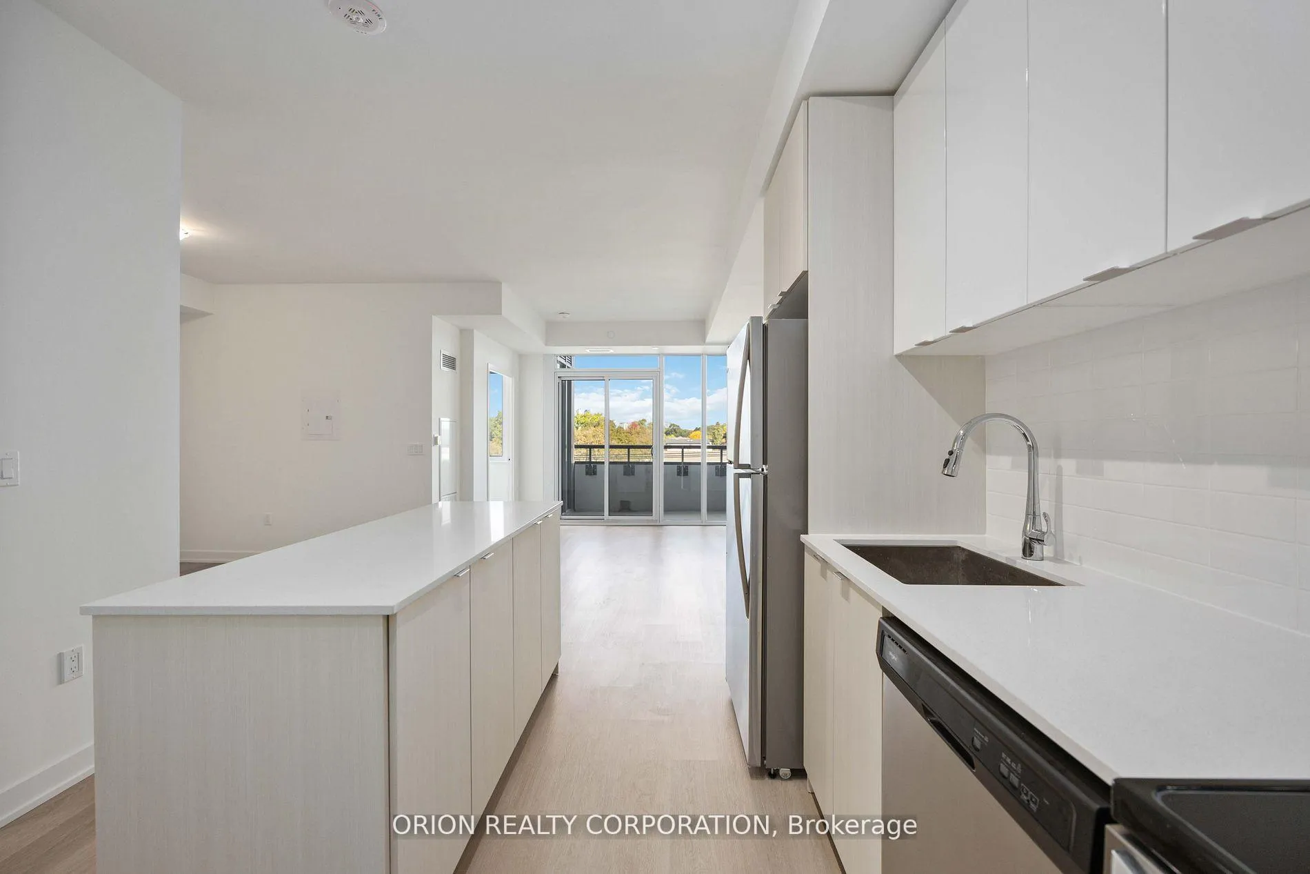 Photo 5 of Unit 320, 859 The Queensway, Etobicoke, Stonegate-Queensway — HOMEH