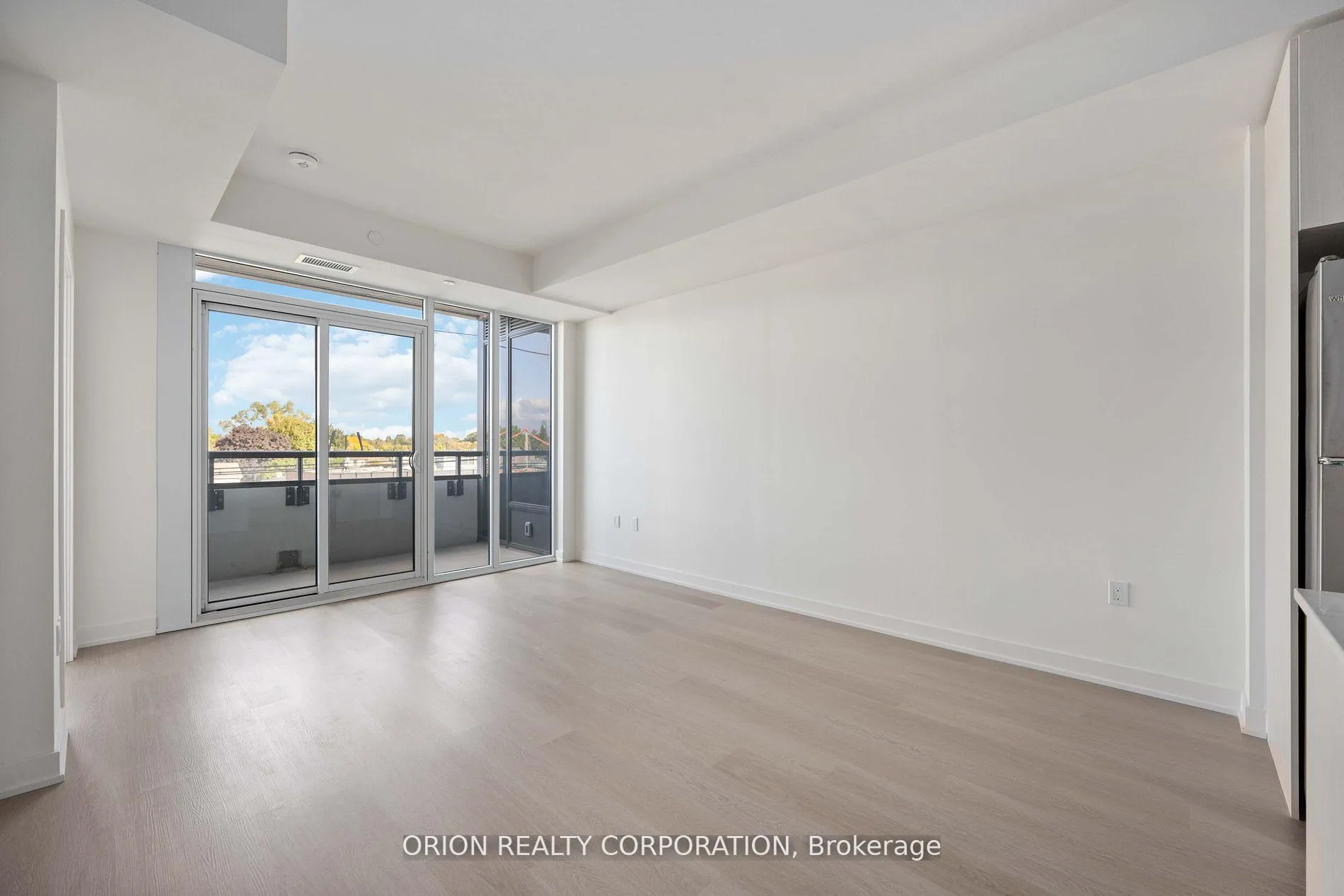 Photo 8 of Unit 320, 859 The Queensway, Etobicoke, Stonegate-Queensway — HOMEH