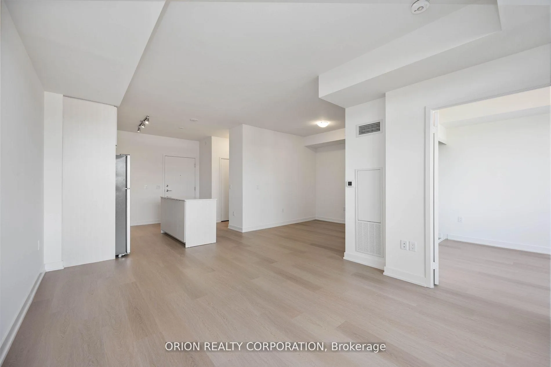 Photo 9 of Unit 320, 859 The Queensway, Etobicoke, Stonegate-Queensway — HOMEH