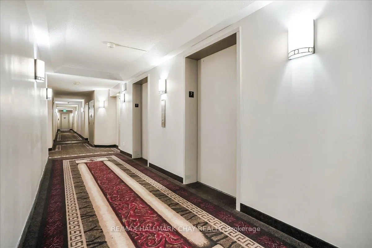 Photo 8 of Unit 306, 140 Dunlop Street E, Barrie, City Centre — HOMEH
