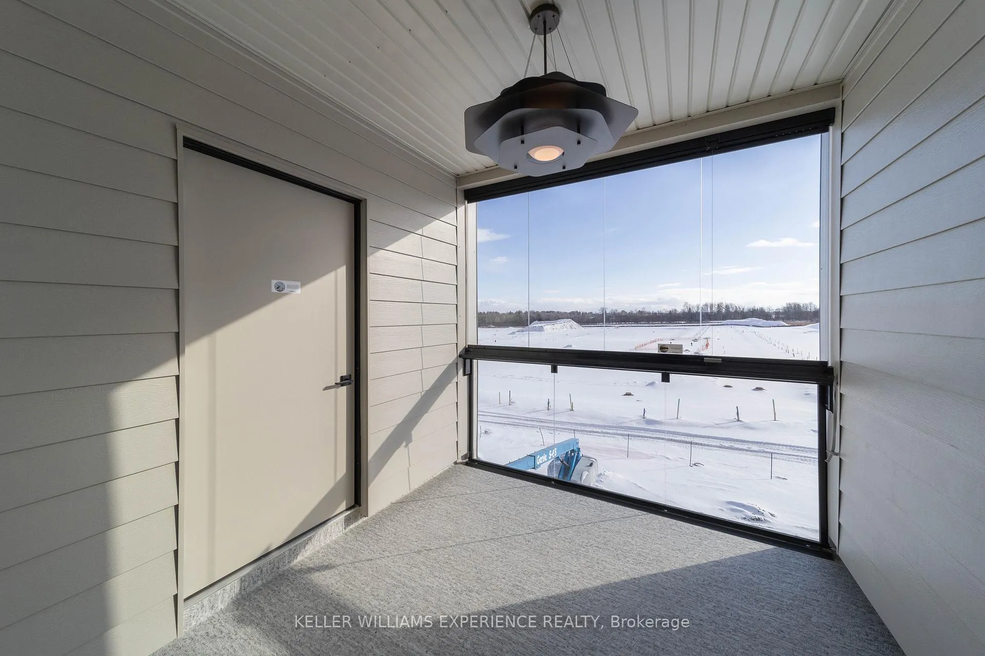 Photo 11 of Unit 305, 15 Kneeshaw Drive, Barrie, Rural Barrie Southeast — HOMEH
