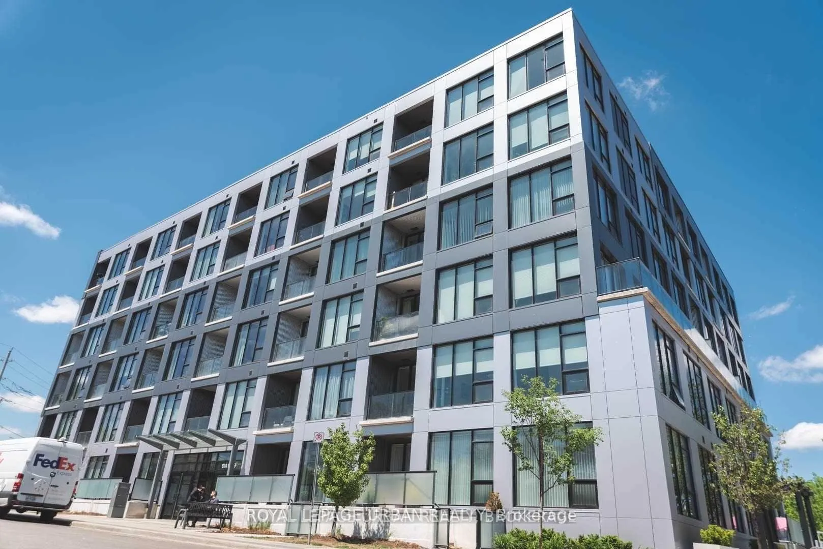 Front of Unit 215, 690 King Street W