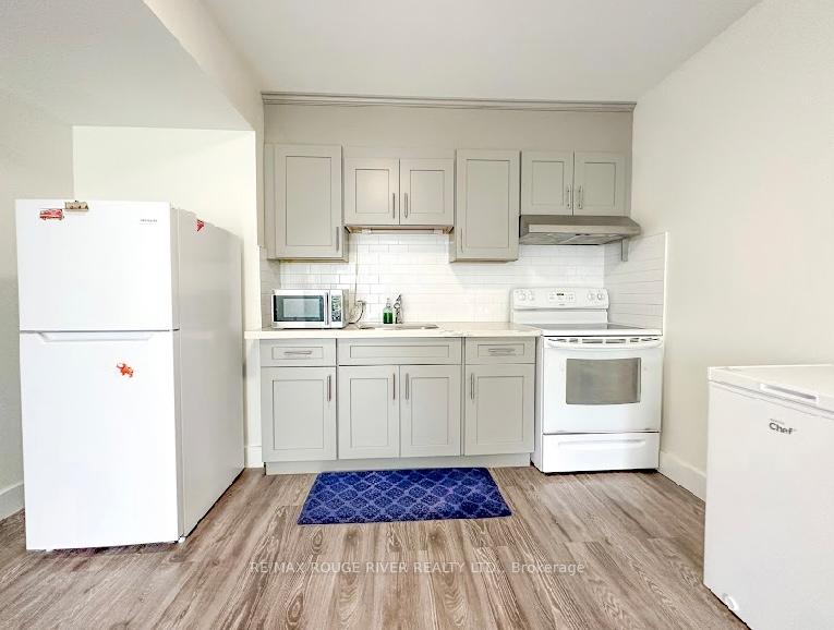 Photo 5 of Unit B, 2475 Prestonvale Road, Clarington, Courtice — HOMEH