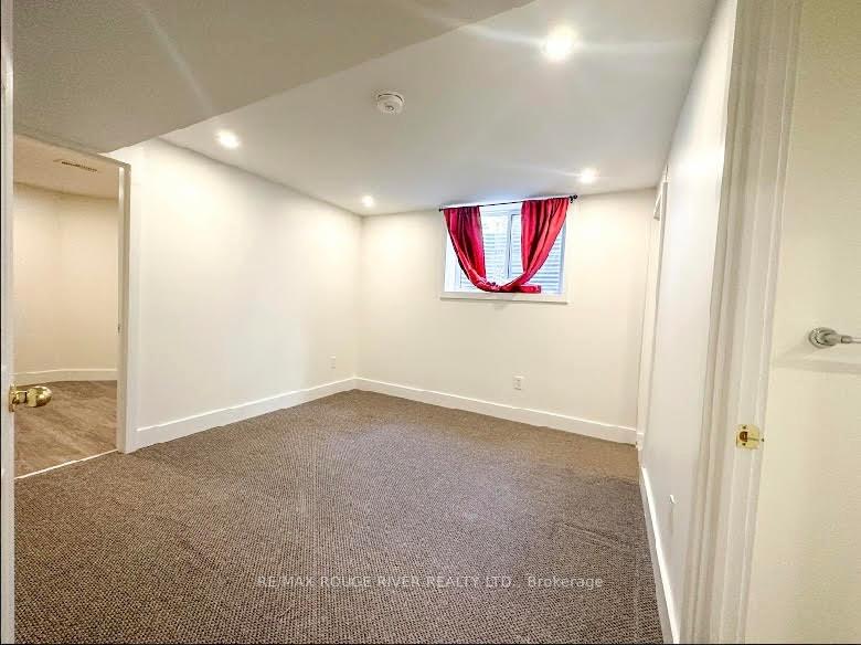 Photo 9 of Unit B, 2475 Prestonvale Road, Clarington, Courtice — HOMEH