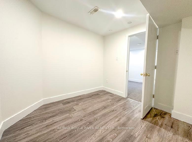 Photo 10 of Unit B, 2475 Prestonvale Road, Clarington, Courtice — HOMEH