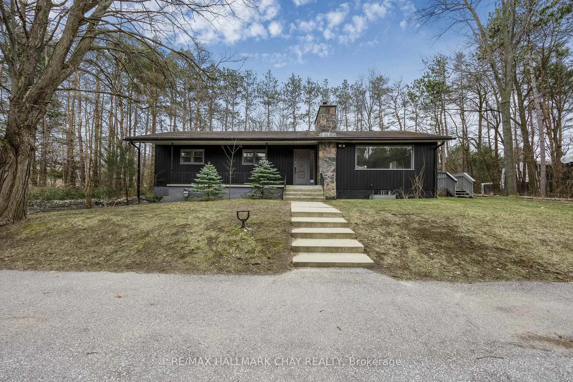 Photo 1 of 264 Cox Mill Road, Barrie, Painswick North — HOMEH