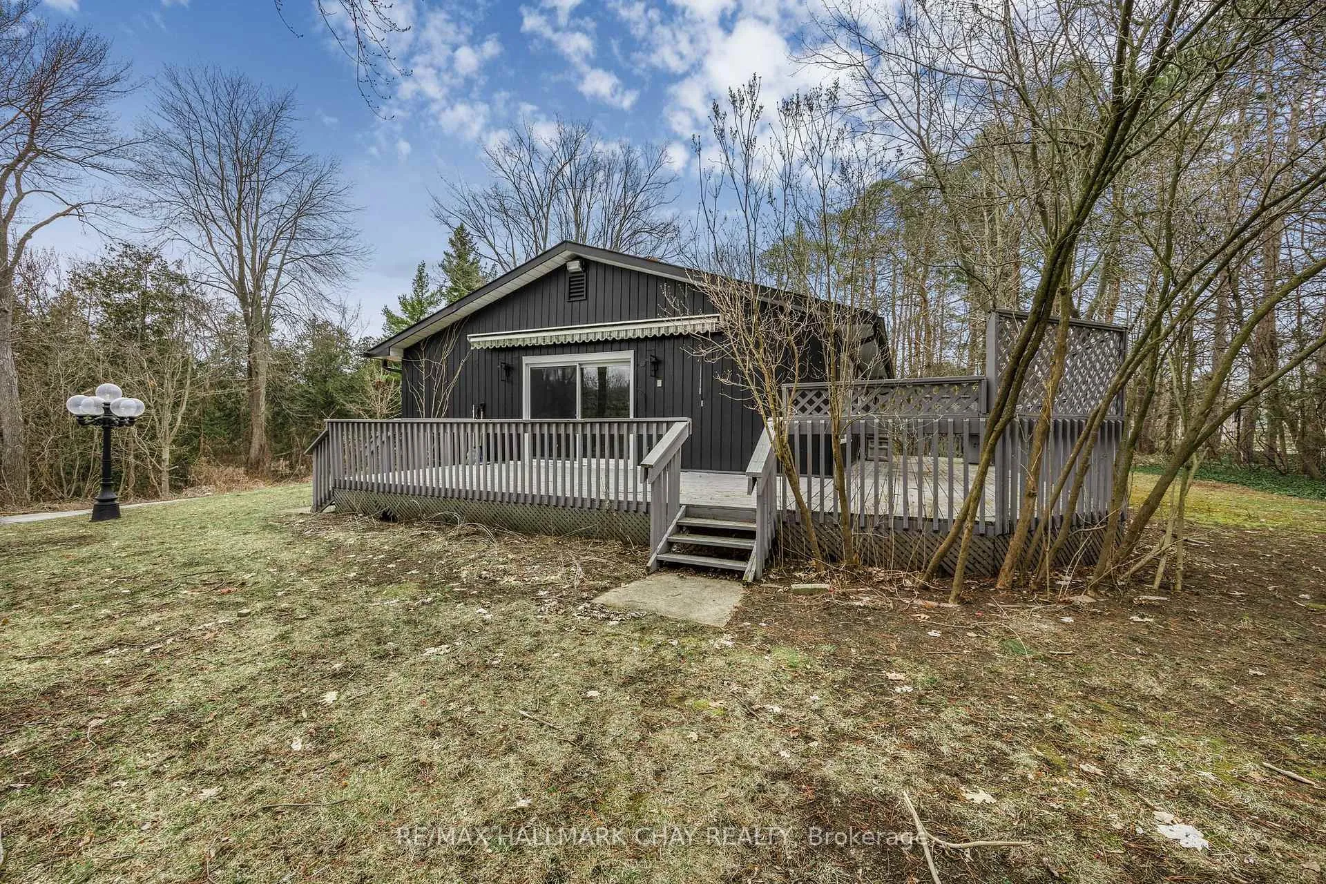 Photo 3 of 264 Cox Mill Road, Barrie, Painswick North — HOMEH