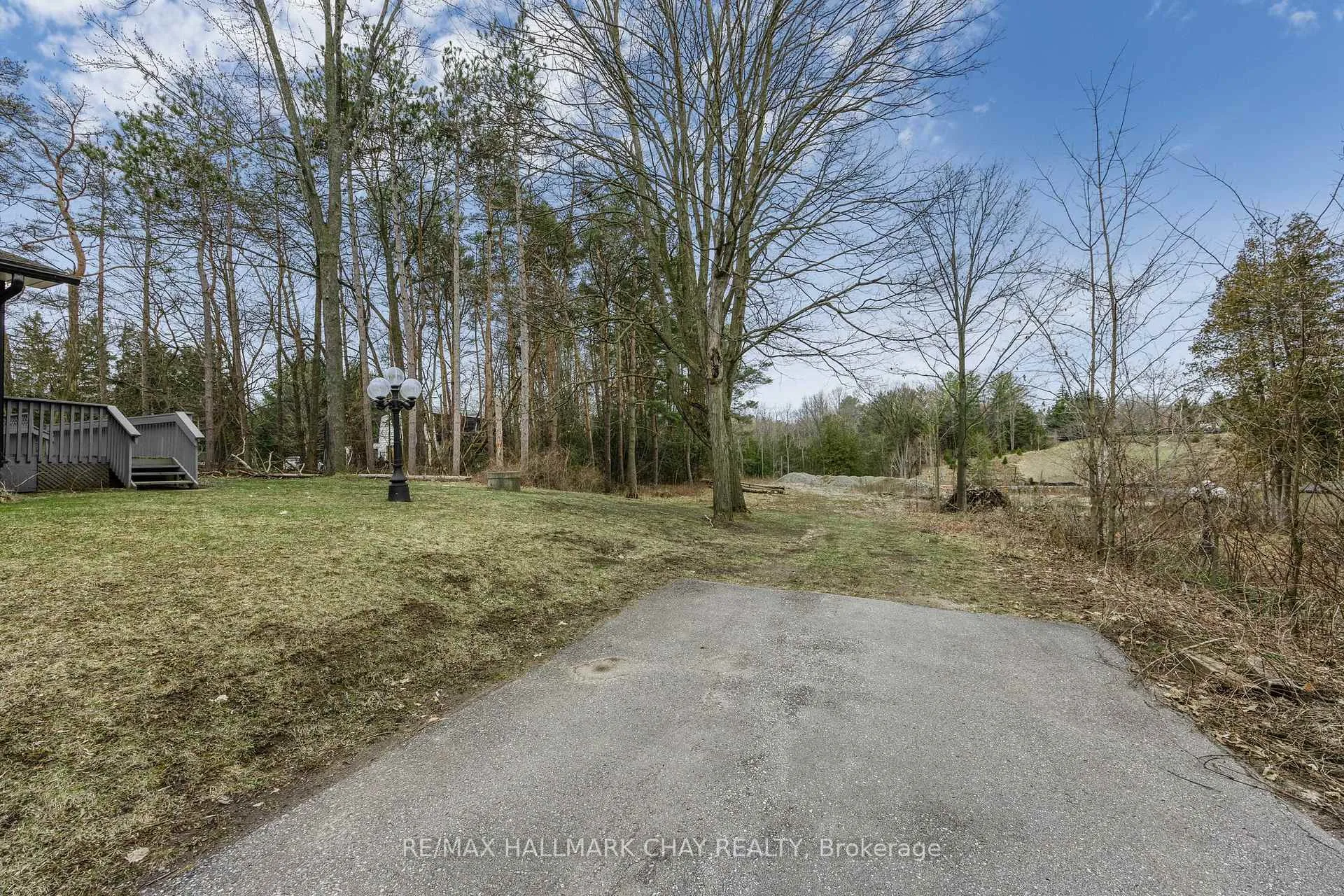 Photo 5 of 264 Cox Mill Road, Barrie, Painswick North — HOMEH