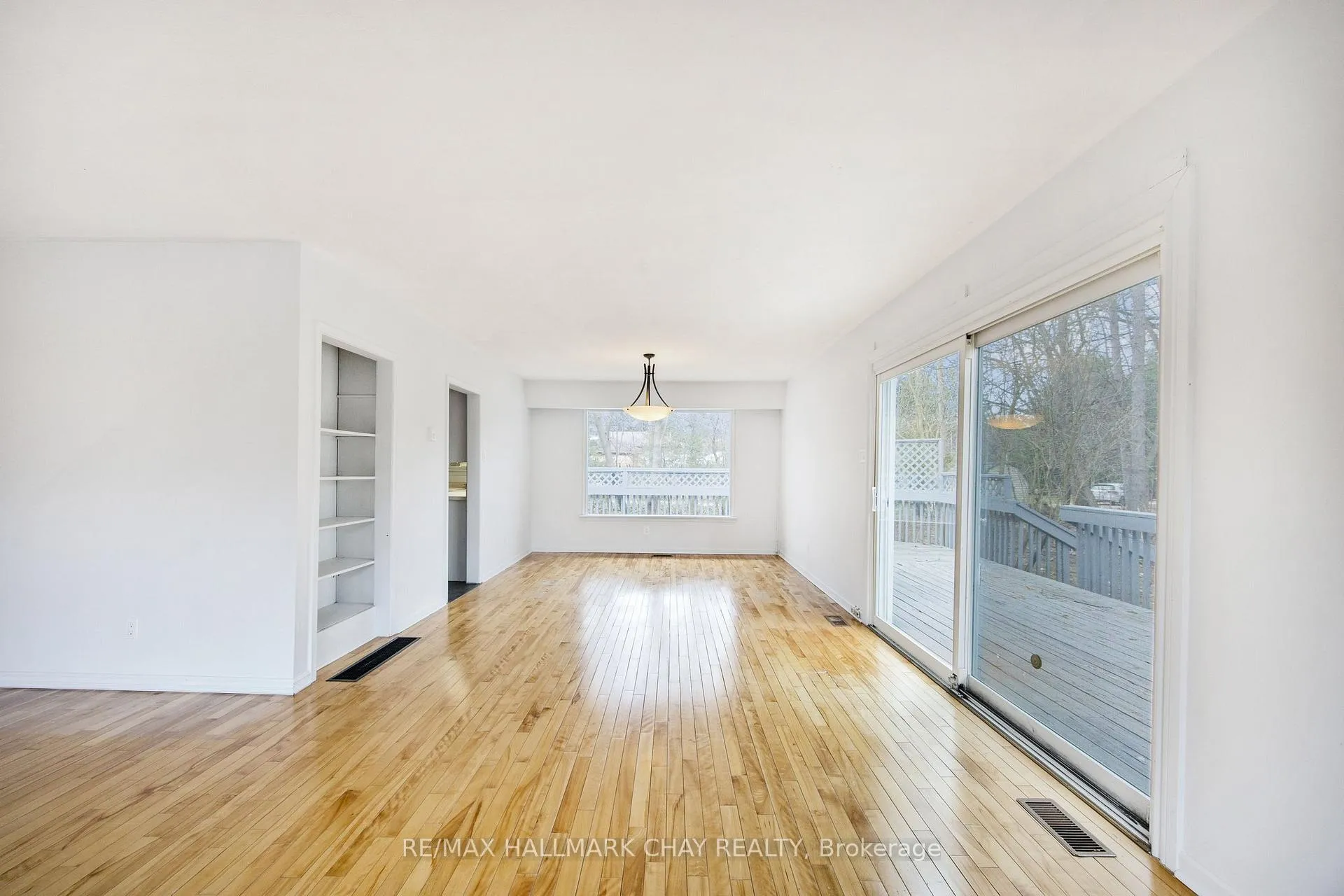 Photo 12 of 264 Cox Mill Road, Barrie, Painswick North — HOMEH