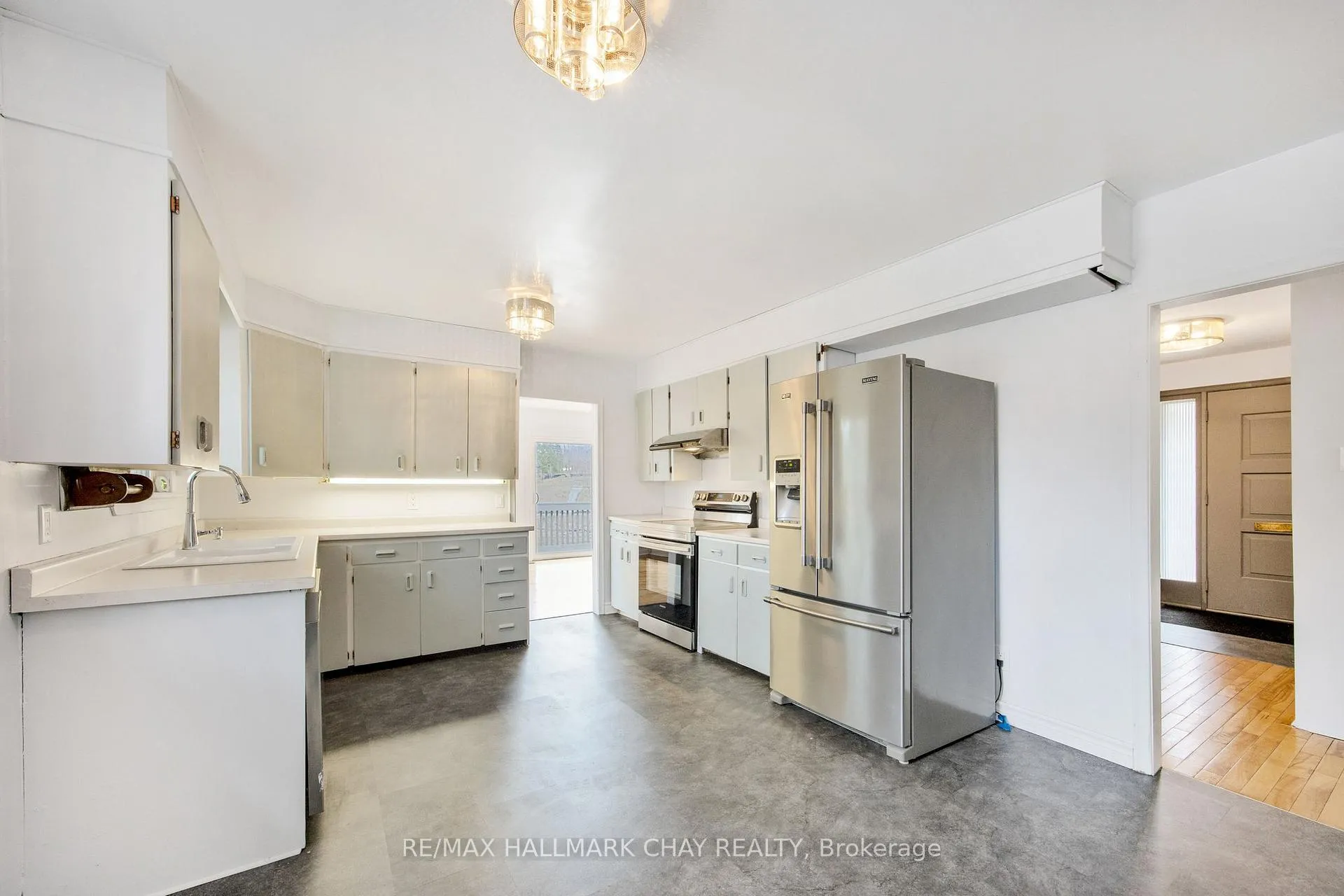 Photo 16 of 264 Cox Mill Road, Barrie, Painswick North — HOMEH