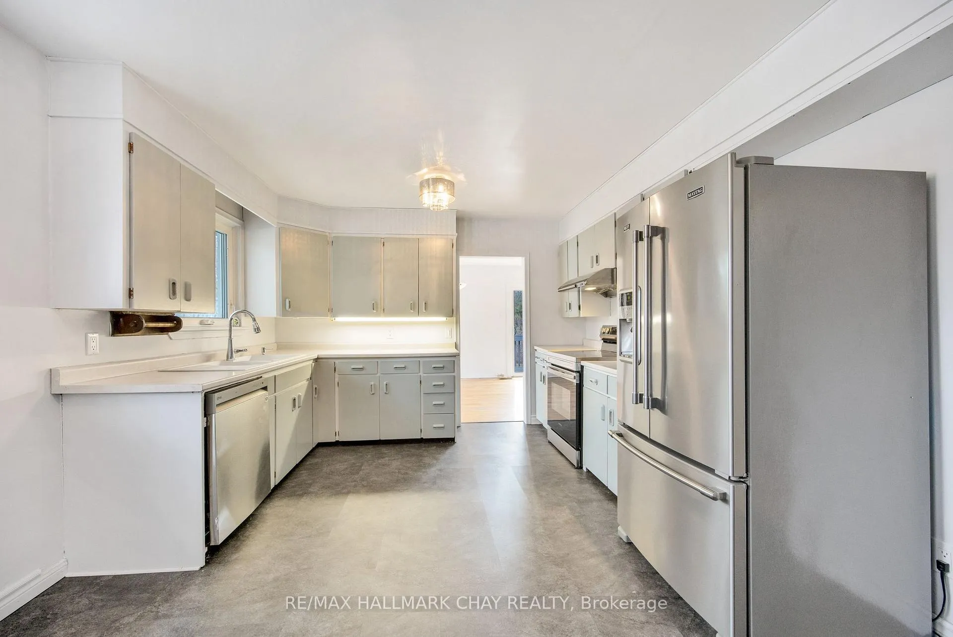Photo 17 of 264 Cox Mill Road, Barrie, Painswick North — HOMEH