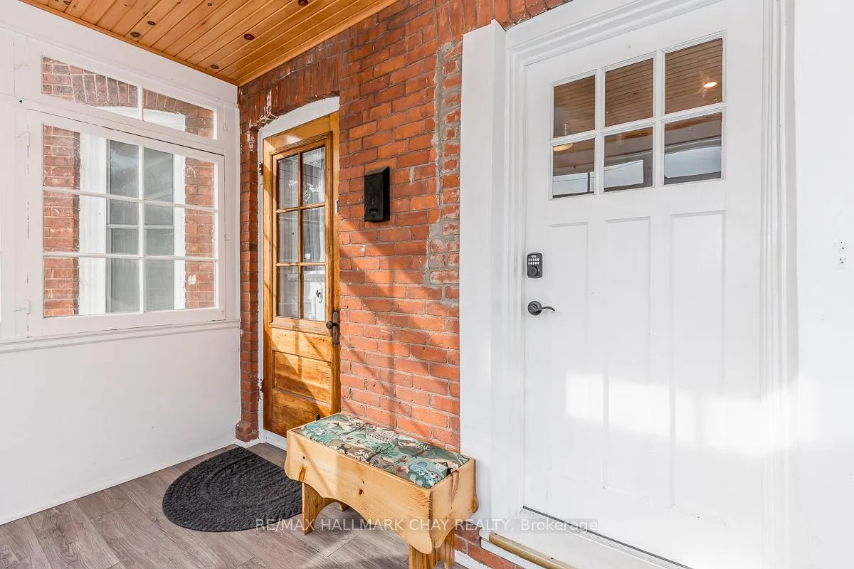 Photo 3 of Unit UNIT #2, 123 Burton Avenue, Barrie, Allandale — HOMEH