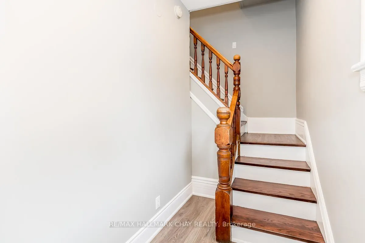 Photo 4 of Unit UNIT #2, 123 Burton Avenue, Barrie, Allandale — HOMEH