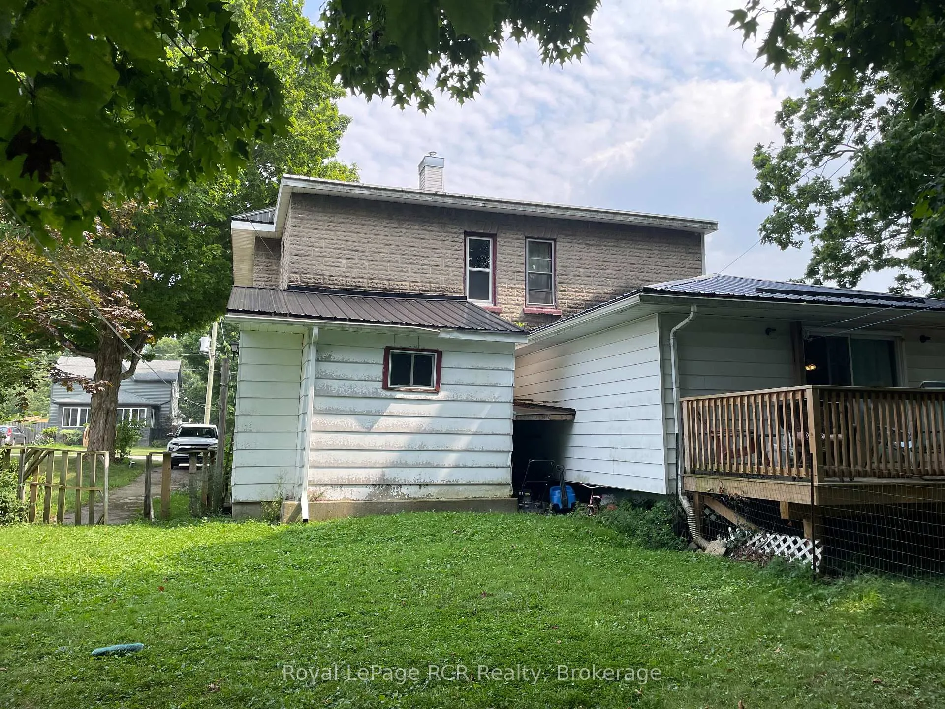 Photo 2 of 146-148 Frances Street, North Huron, Wingham — HOMEH