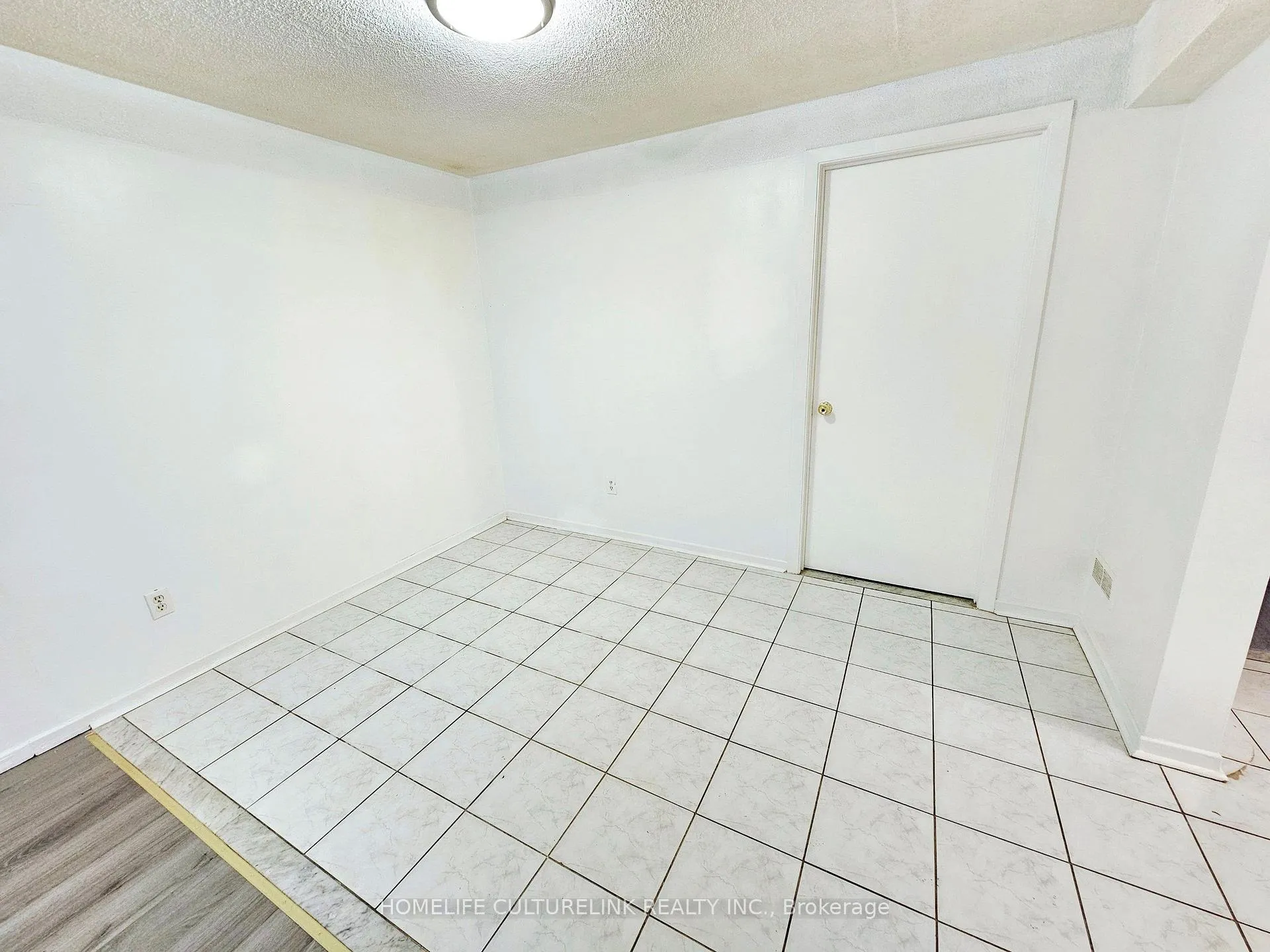 Photo 5 of Unit Bsmt, 20 Karen Miles Crescent, Markham, Middlefield — HOMEH