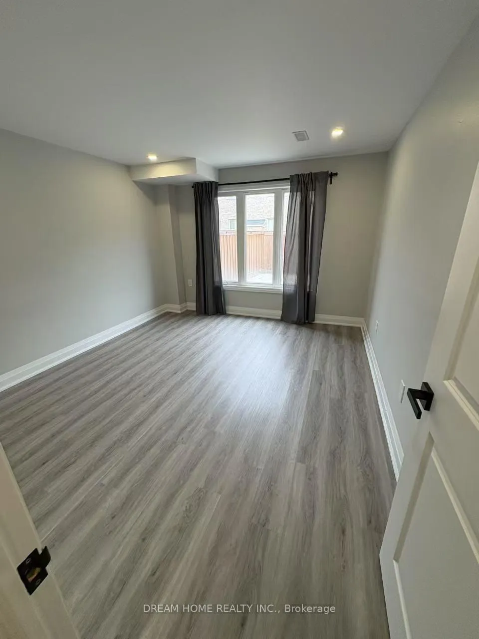 Photo 5 of Unit BSMT, 345 Chouinard Way, Aurora, Rural Aurora — HOMEH