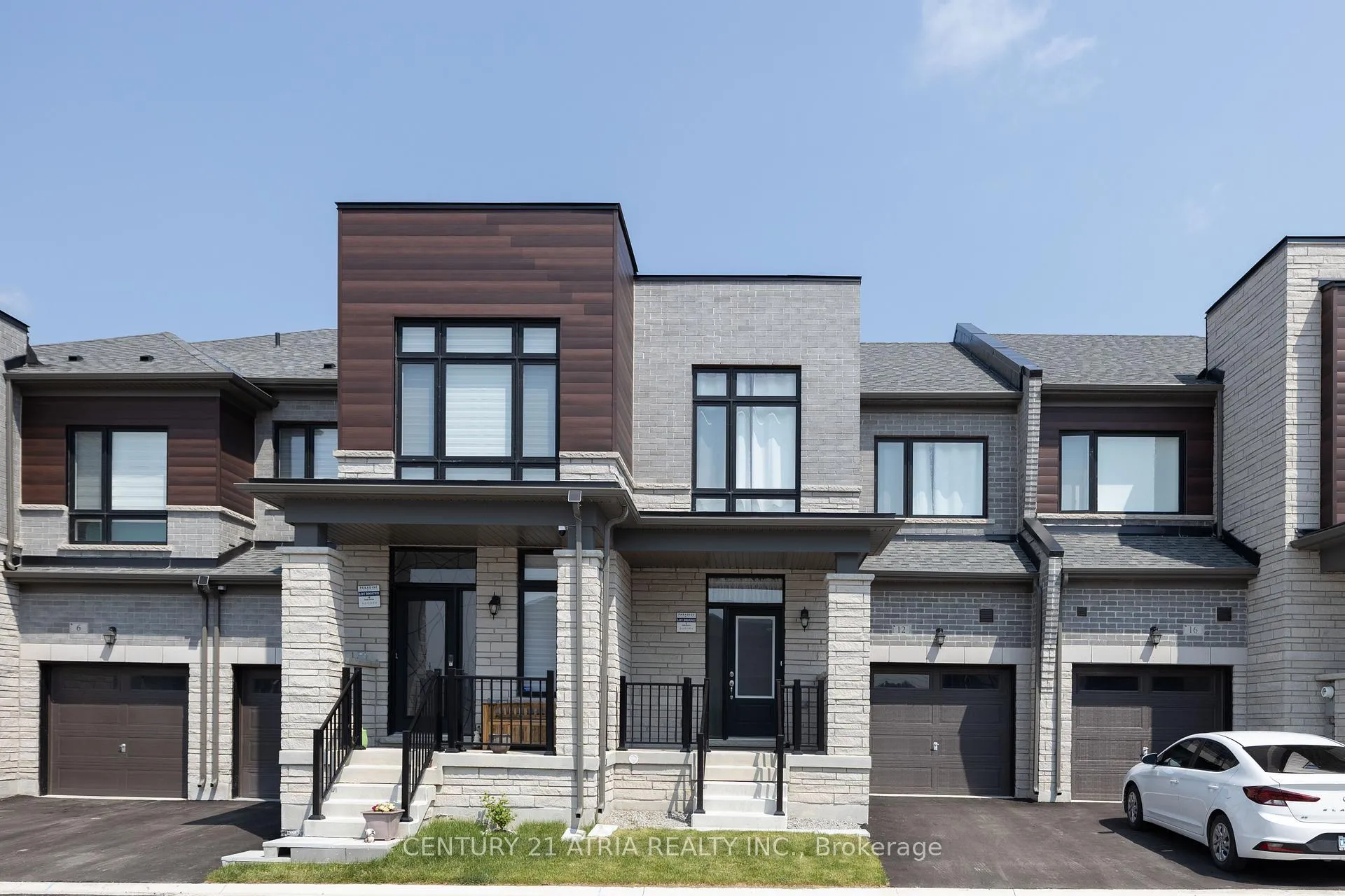 Front of 12 Fish Drive