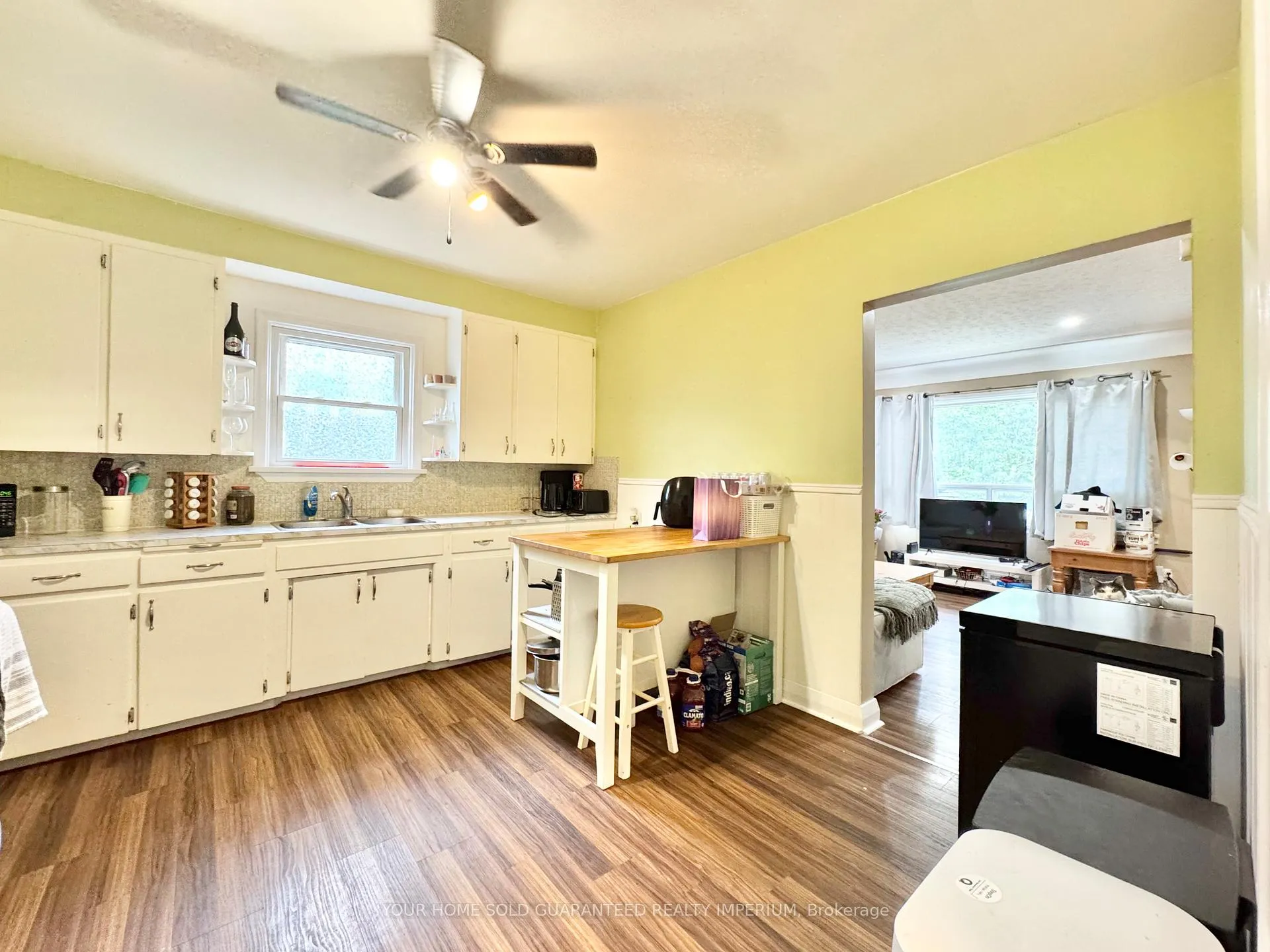 Photo 6 of Unit UPPER, 30 Parker Street, St. Catharines, Western Hill — HOMEH