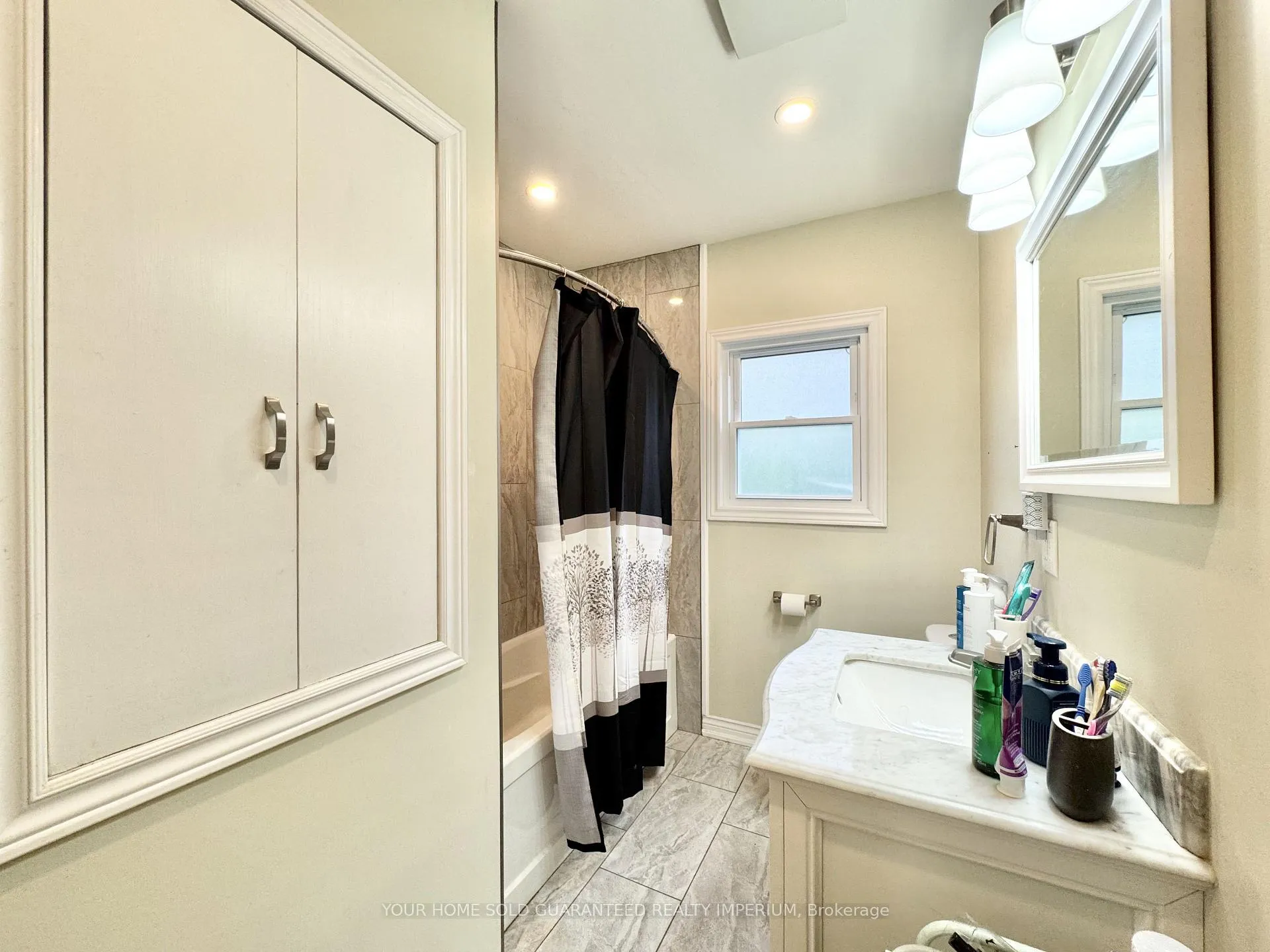 Photo 11 of Unit UPPER, 30 Parker Street, St. Catharines, Western Hill — HOMEH