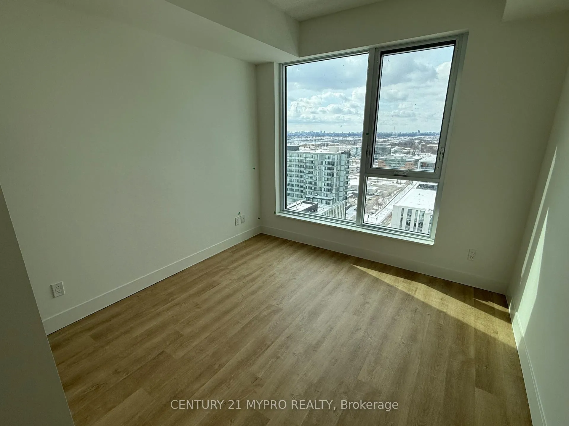 Photo 3 of Unit 2101, 38 Andre De Grasse Street, Markham, Unionville — HOMEH