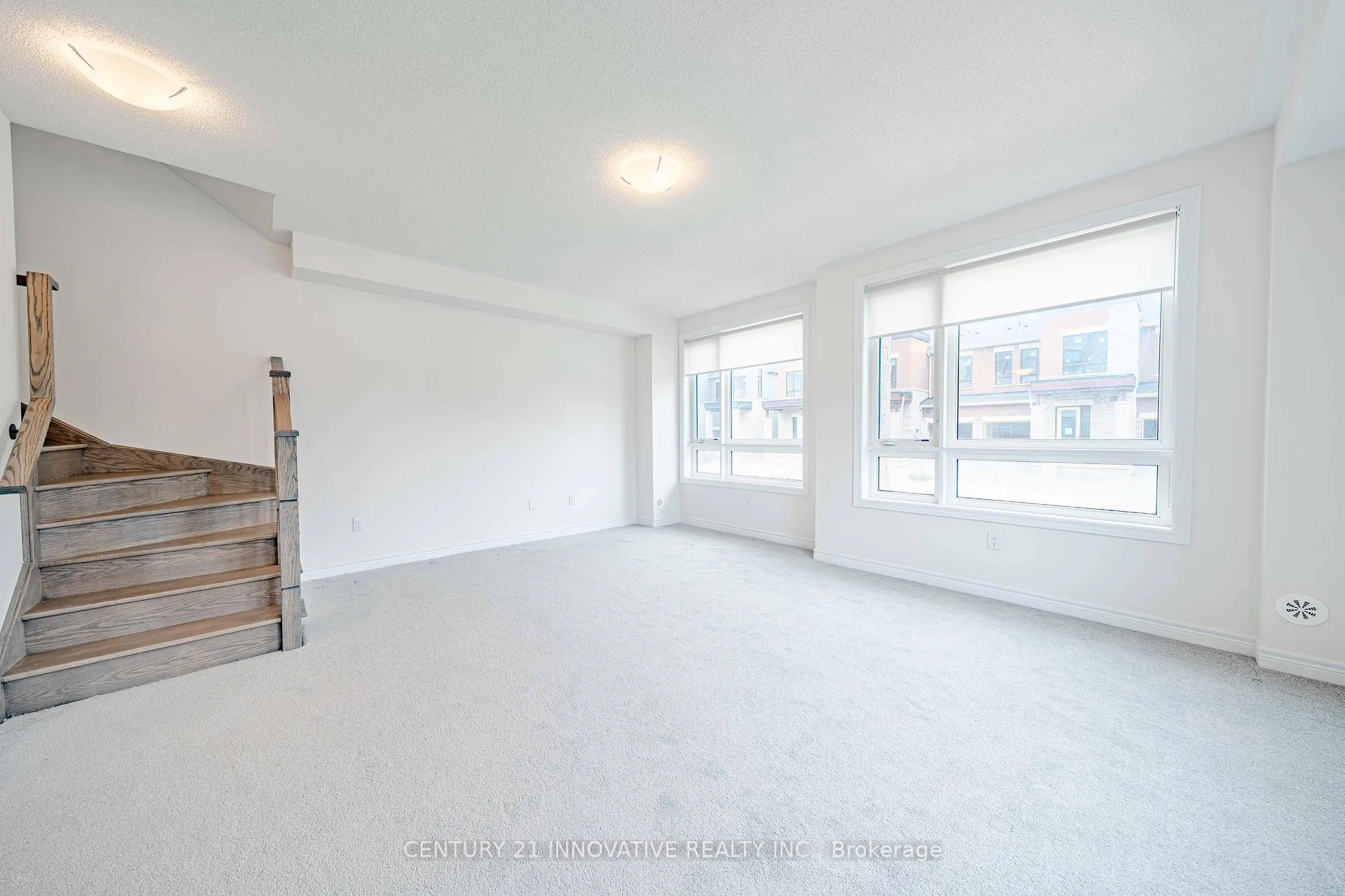 Photo 8 of 114 Robert Eaton Avenue, Markham, Middlefield — HOMEH
