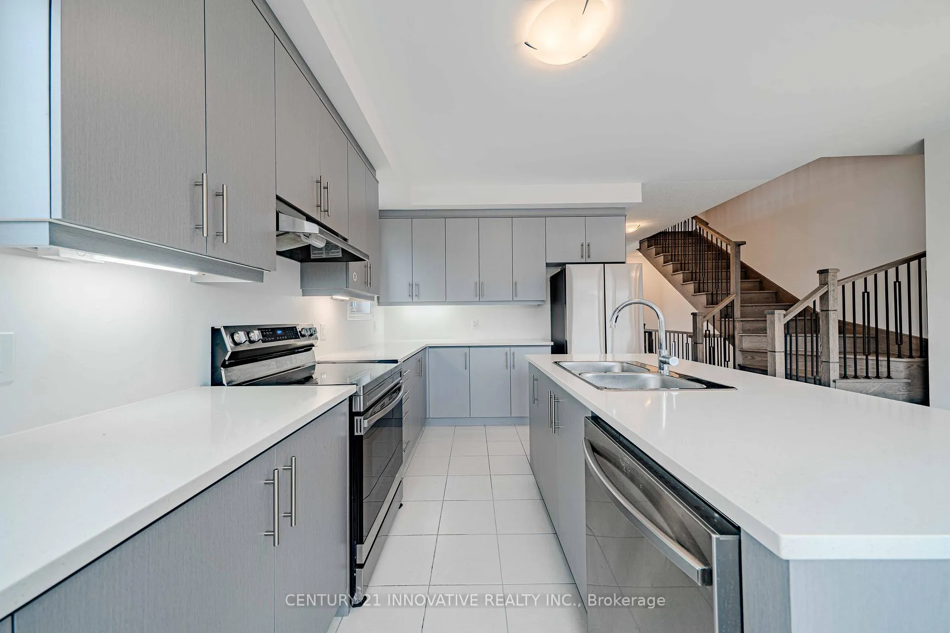 Photo 26 of 114 Robert Eaton Avenue, Markham, Middlefield — HOMEH