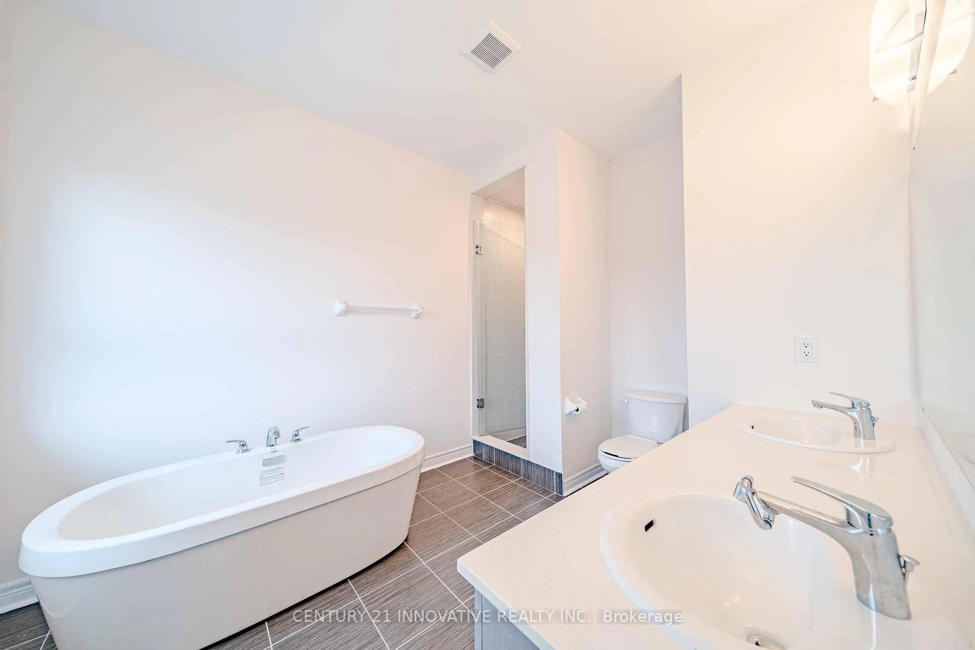 Photo 35 of 114 Robert Eaton Avenue, Markham, Middlefield — HOMEH