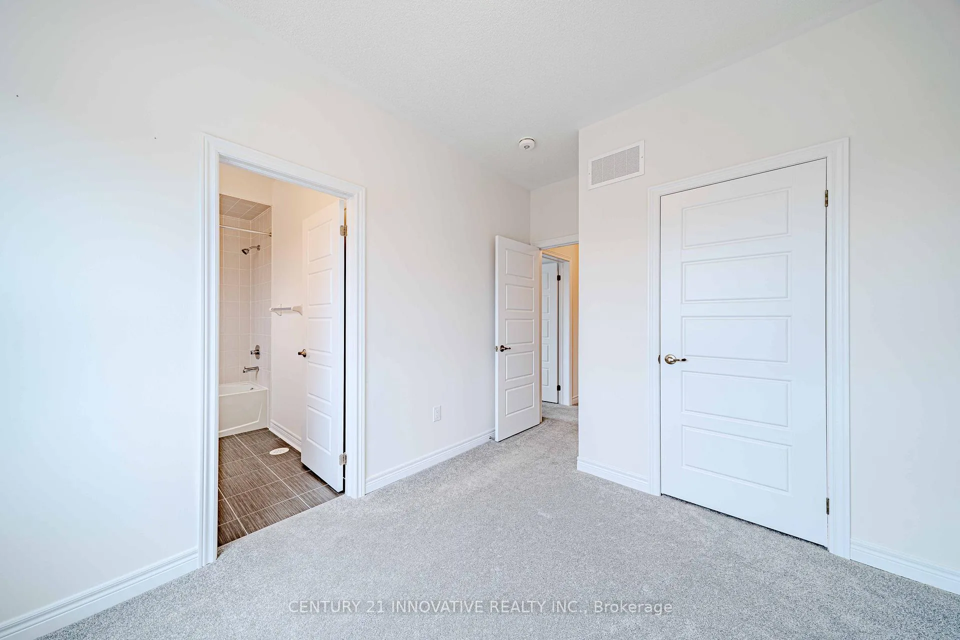 Photo 40 of 114 Robert Eaton Avenue, Markham, Middlefield — HOMEH
