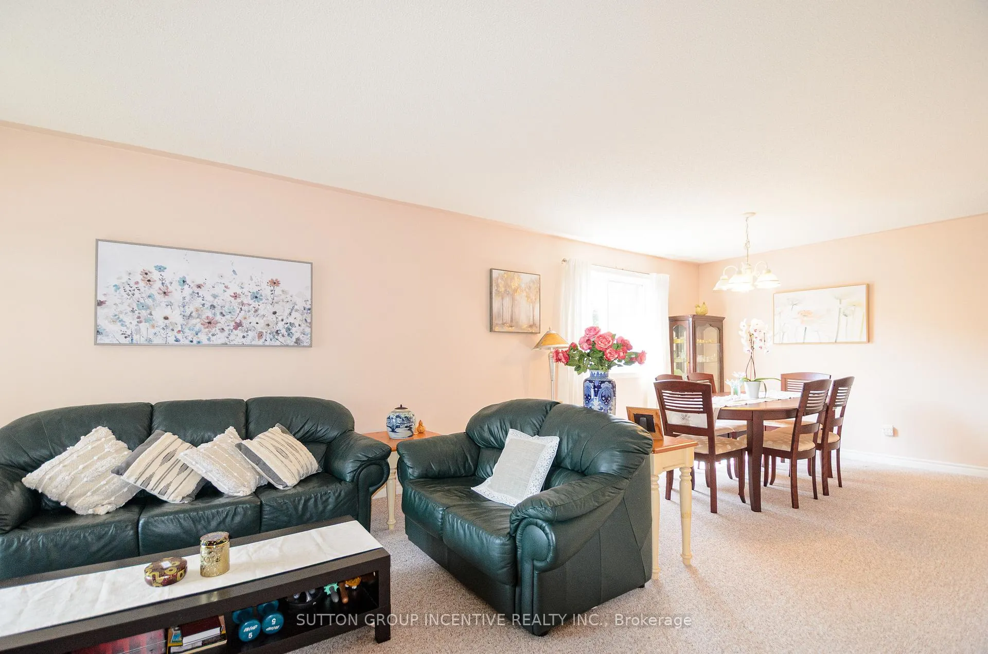 Photo 3 of 6 Brown Wood Drive, Barrie, Little Lake — HOMEH
