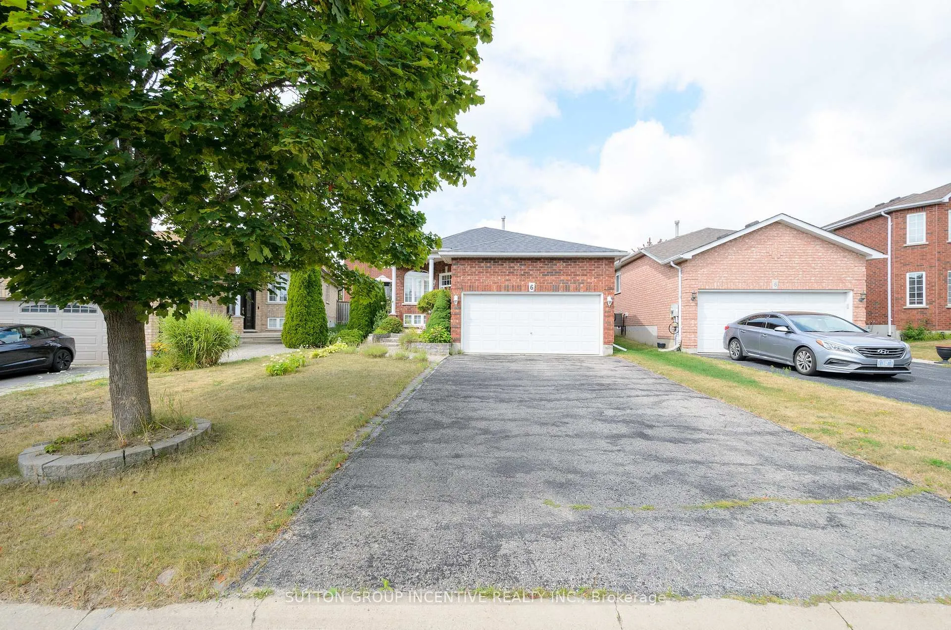 Photo 21 of 6 Brown Wood Drive, Barrie, Little Lake — HOMEH