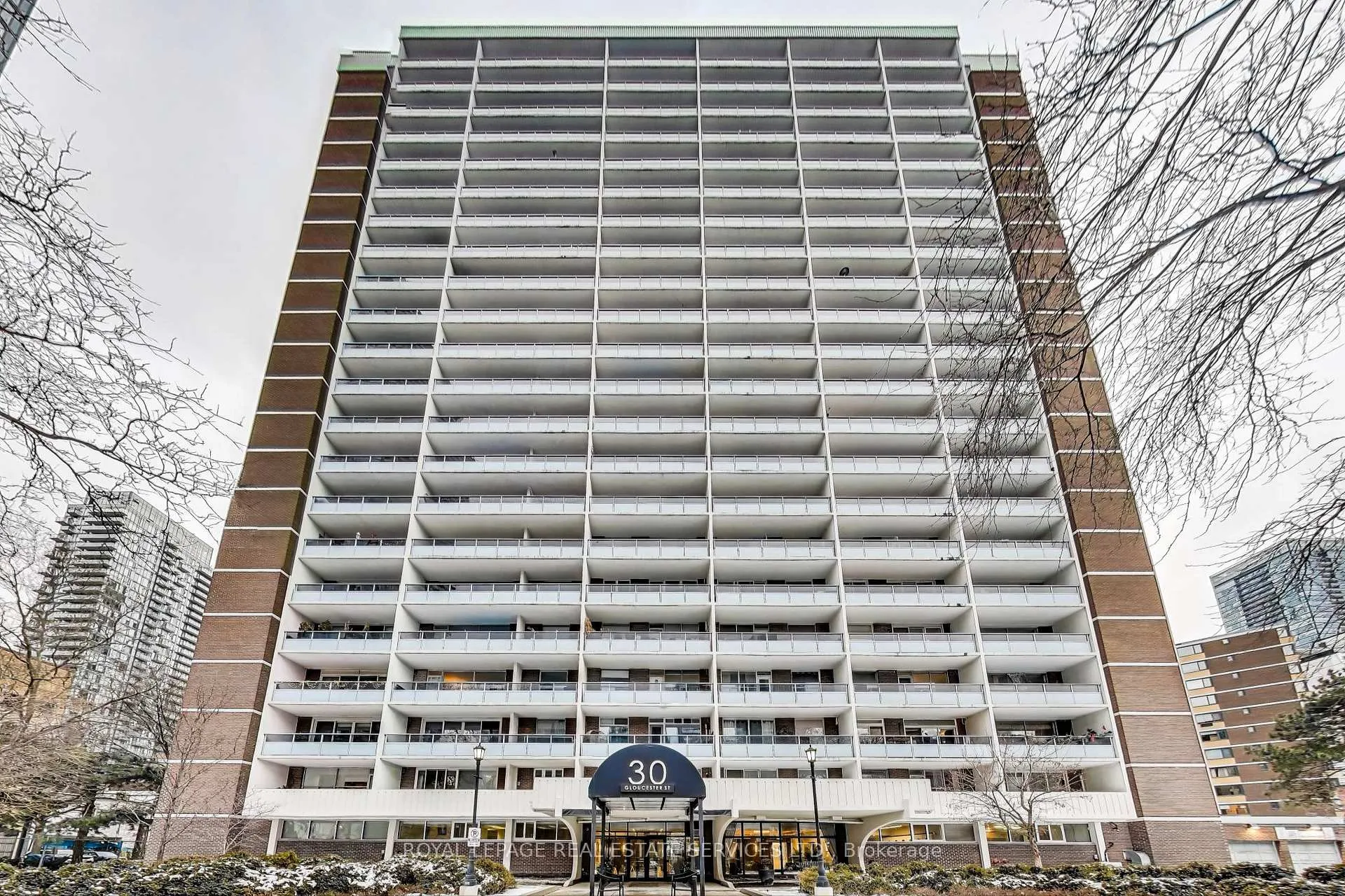 Front of Unit 1003, 30 Gloucester Street