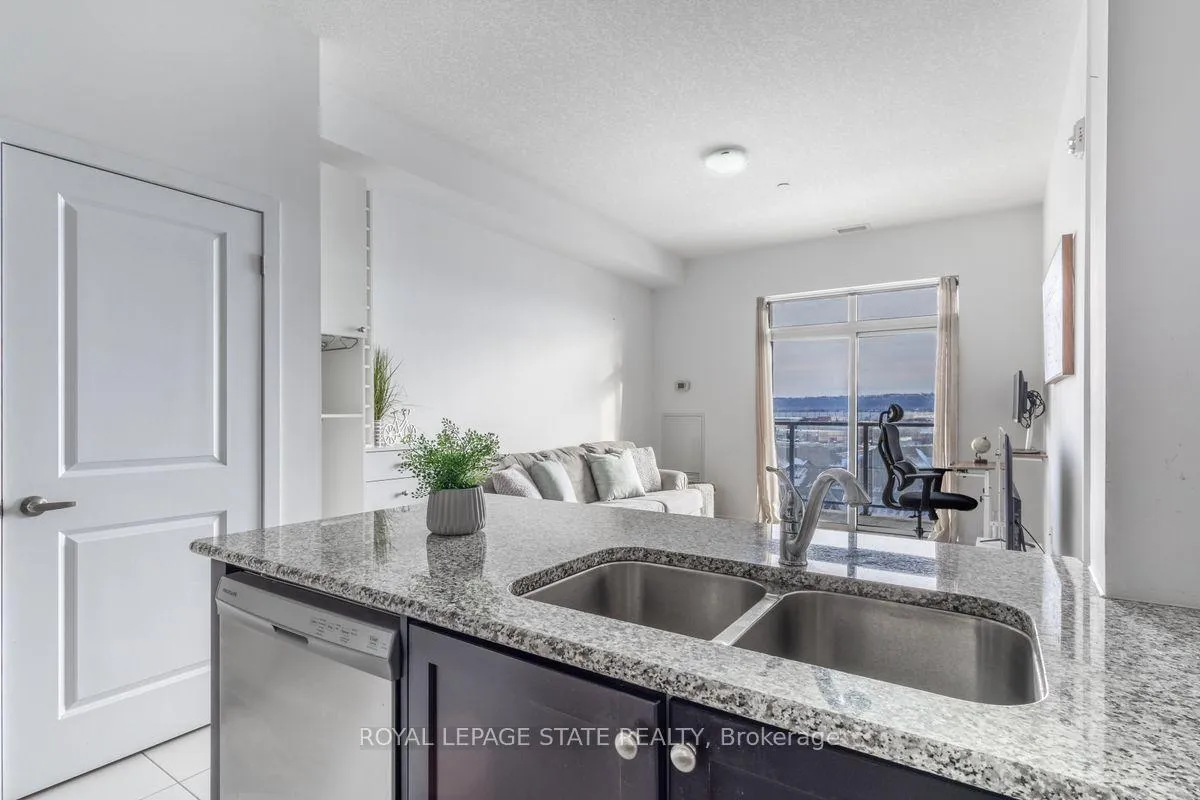 Photo 12 of Unit 615, 101 Shoreview Place, Hamilton, Stoney Creek — HOMEH