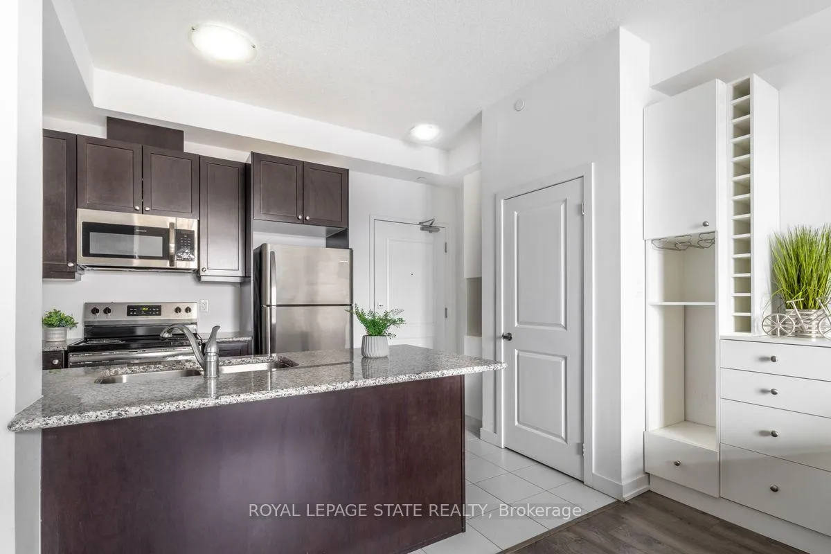 Photo 13 of Unit 615, 101 Shoreview Place, Hamilton, Stoney Creek — HOMEH