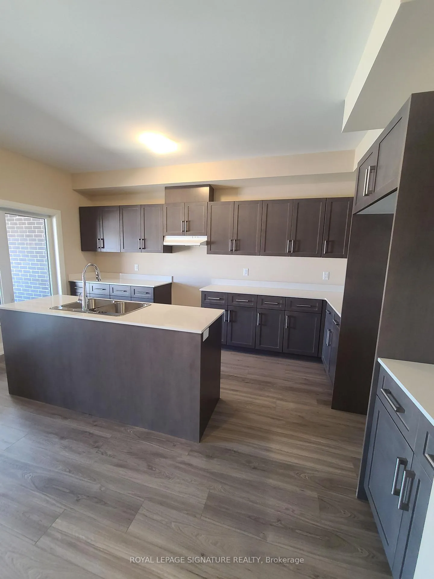 Photo 6 of 3287 Homestead Drive, Hamilton, Mount Hope — HOMEH