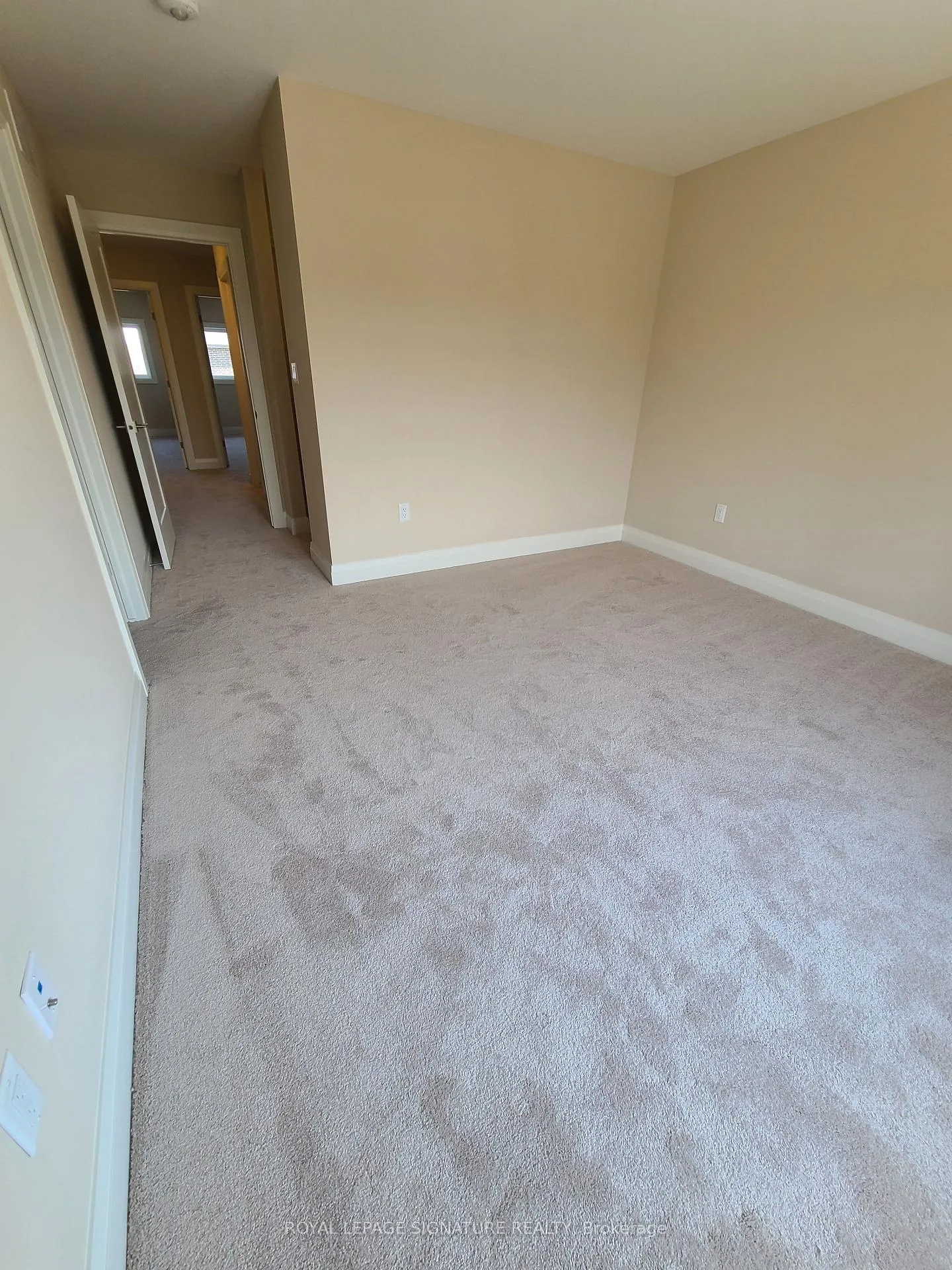 Photo 14 of 3287 Homestead Drive, Hamilton, Mount Hope — HOMEH