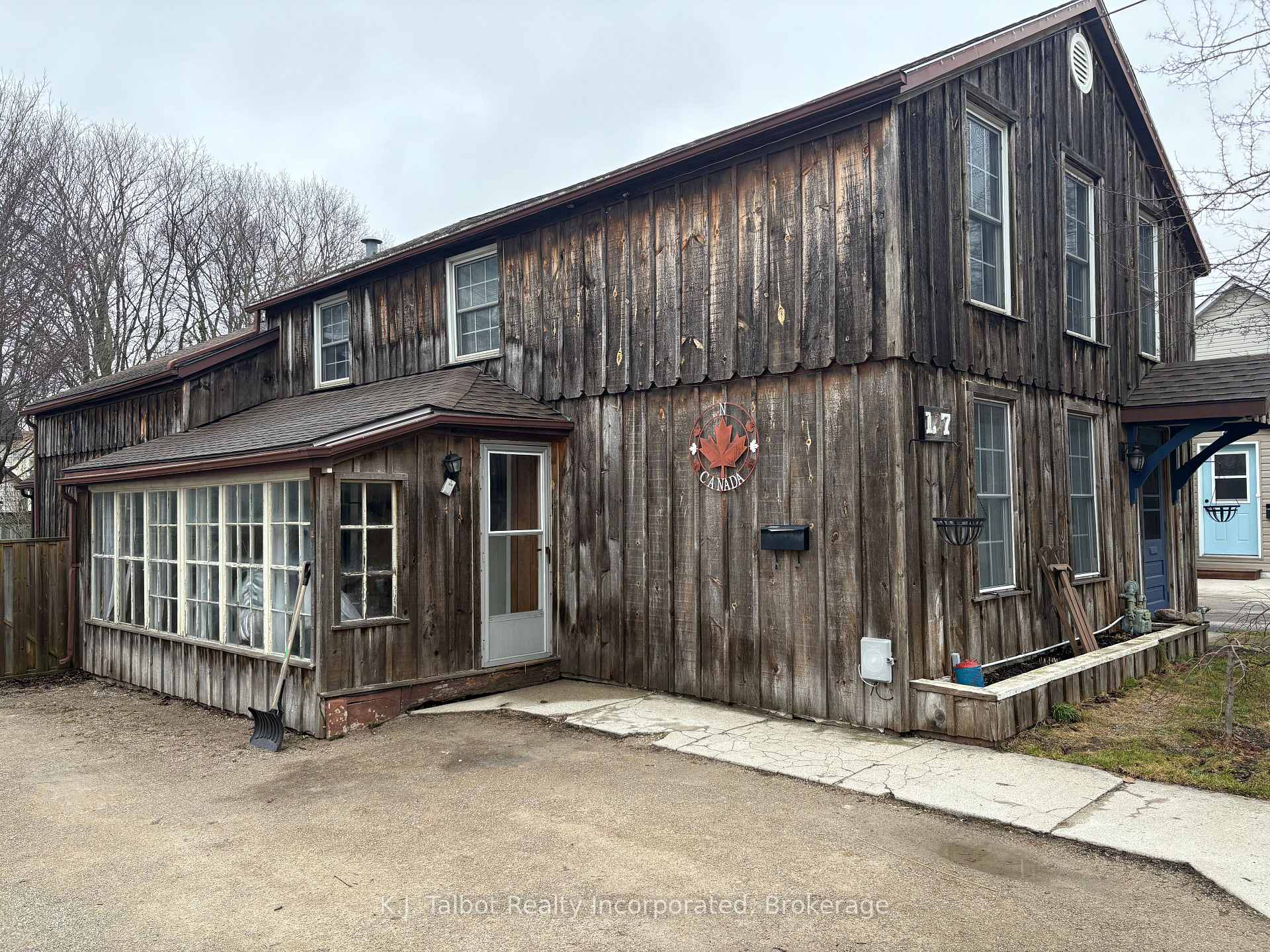 Photo 2 of 127 Newgate Street, Goderich, Goderich (Town) — HOMEH