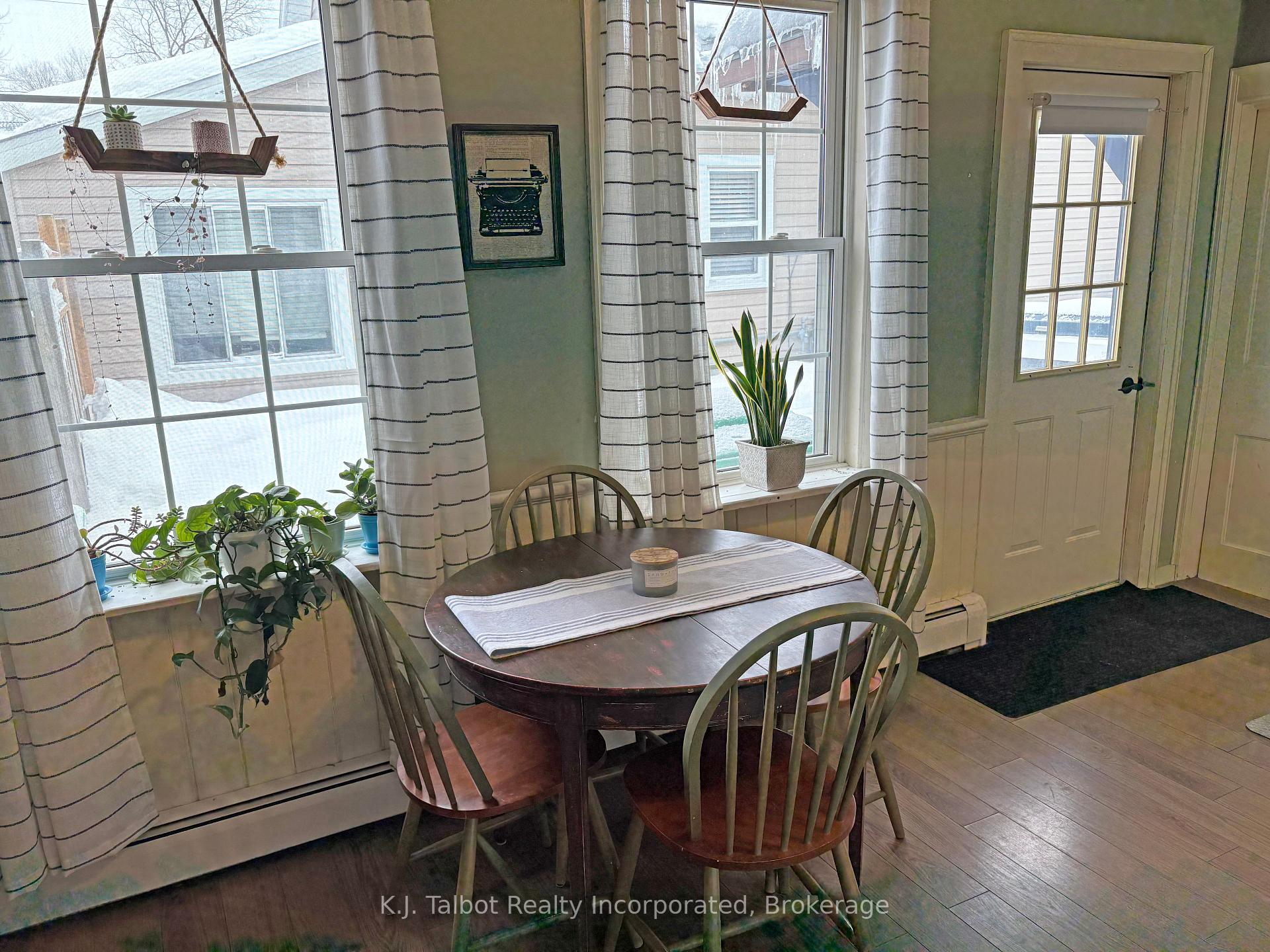 Photo 11 of 127 Newgate Street, Goderich, Goderich (Town) — HOMEH