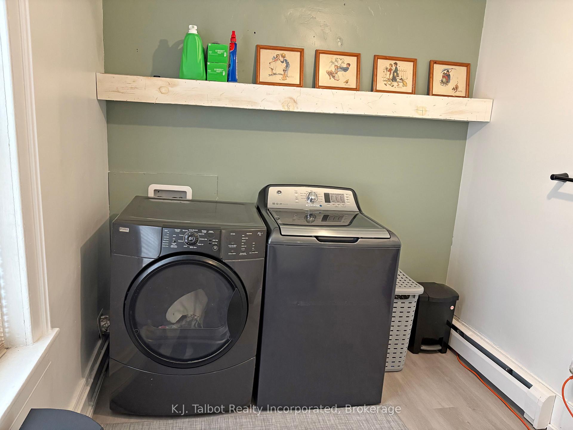 Photo 15 of 127 Newgate Street, Goderich, Goderich (Town) — HOMEH