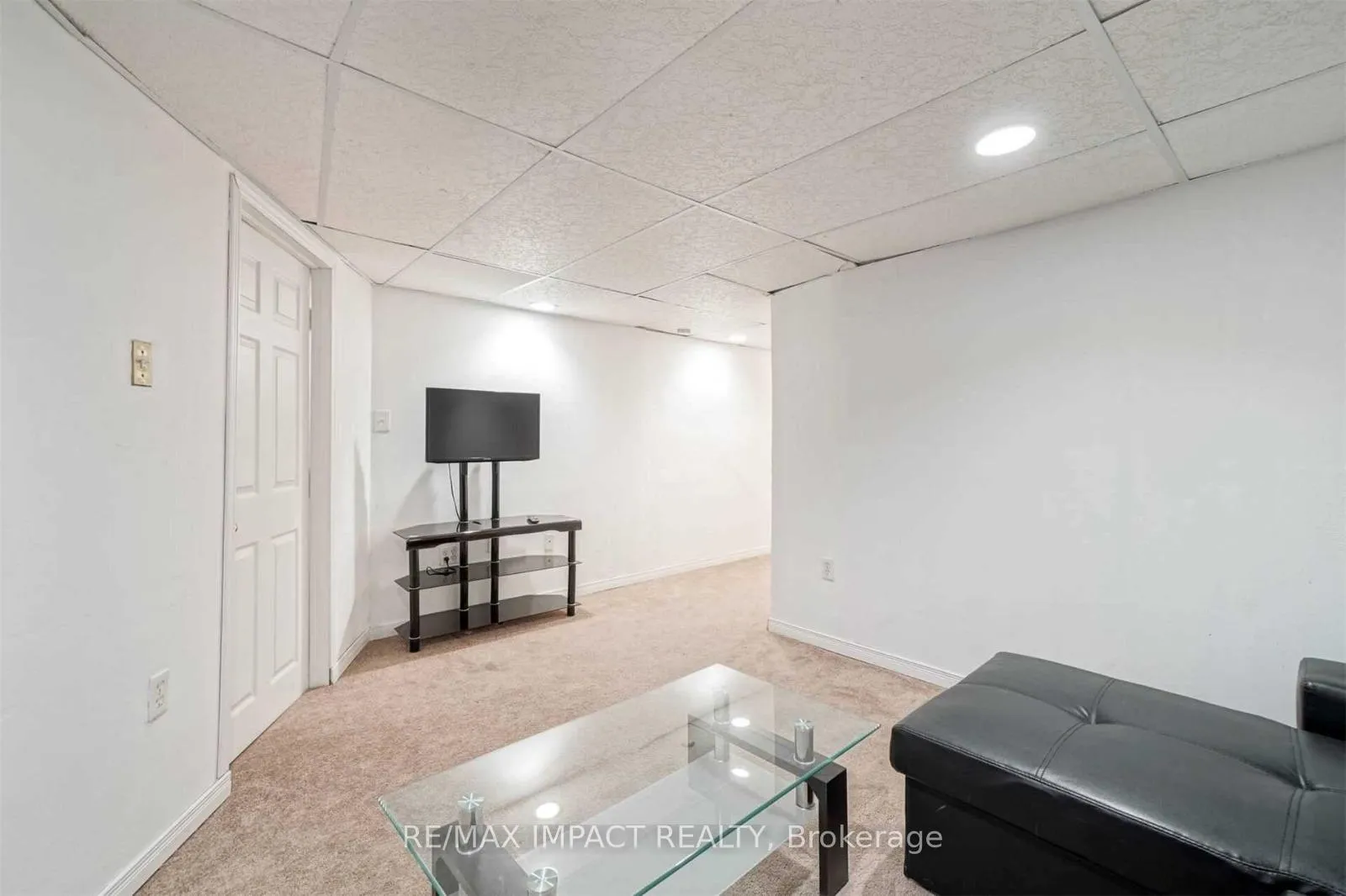 Photo 20 of 38 Lax Avenue, Ajax, Central — HOMEH