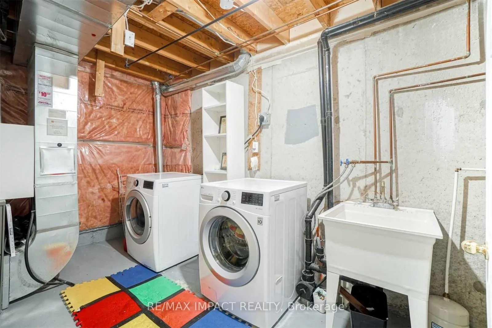 Photo 22 of 38 Lax Avenue, Ajax, Central — HOMEH