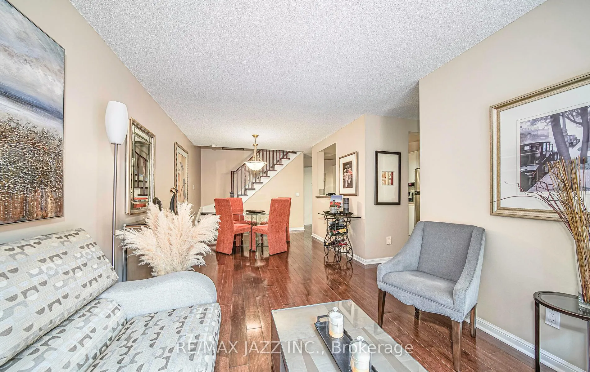 Photo 3 of Unit 315, 1400 The Esplanade N, Pickering, Town Centre — HOMEH