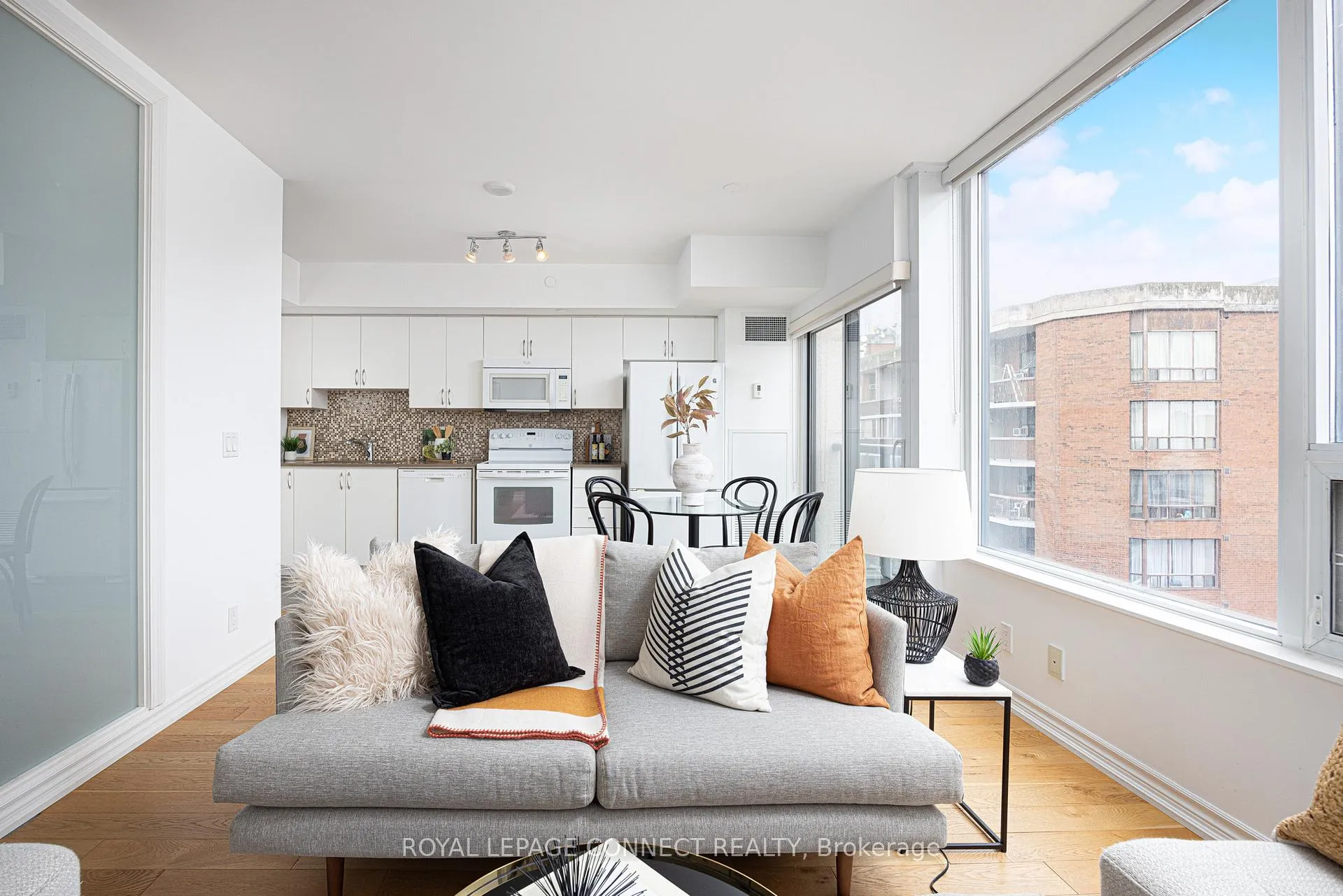 Photo 13 of Unit 709, 280 Donlands Avenue, Toronto, Danforth Village-East York — HOMEH
