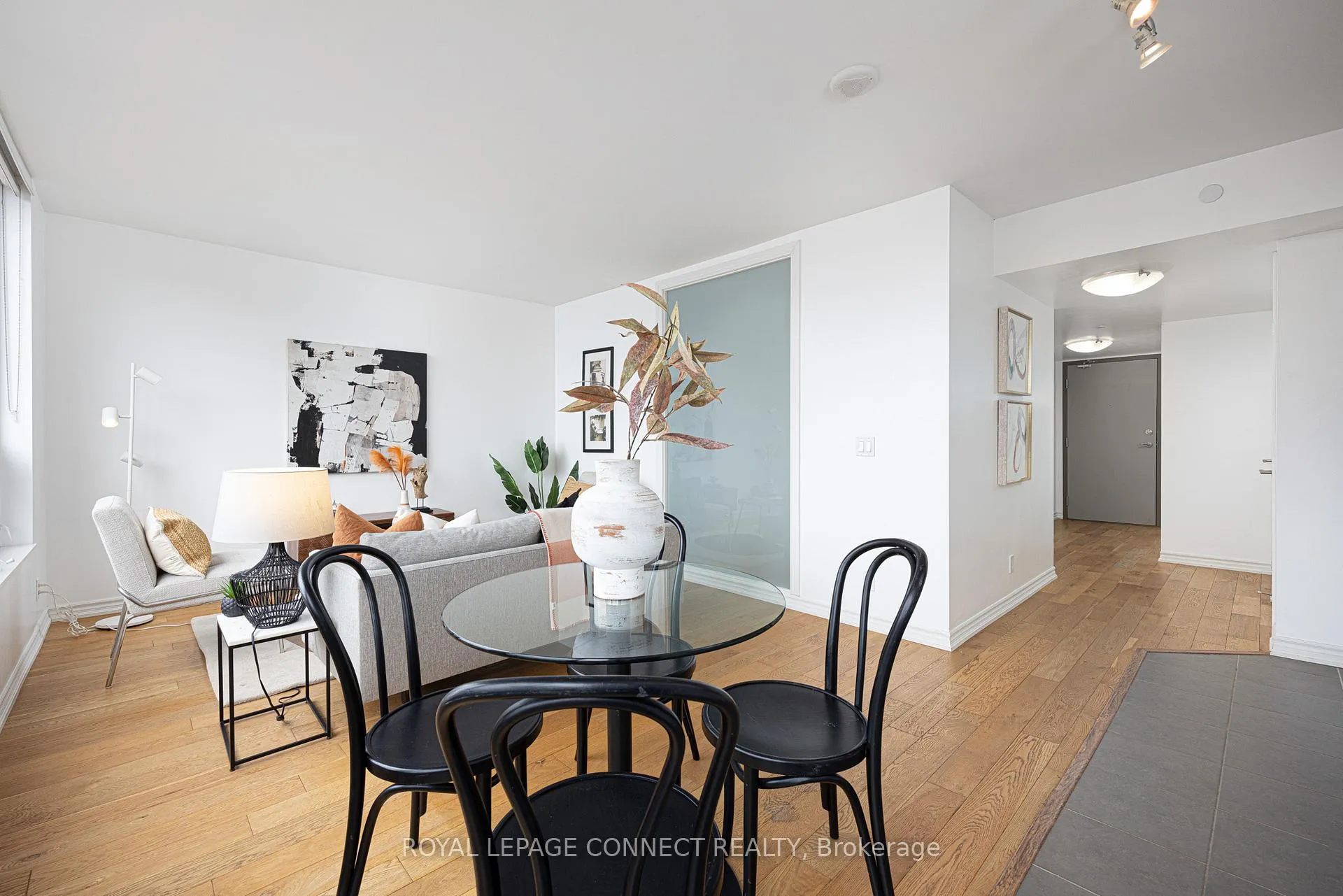 Photo 14 of Unit 709, 280 Donlands Avenue, Toronto, Danforth Village-East York — HOMEH