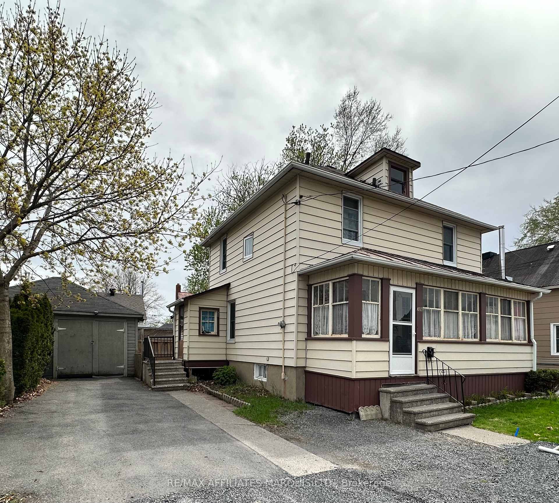 Photo 1 of 308 Third Street W, Cornwall — HOMEH