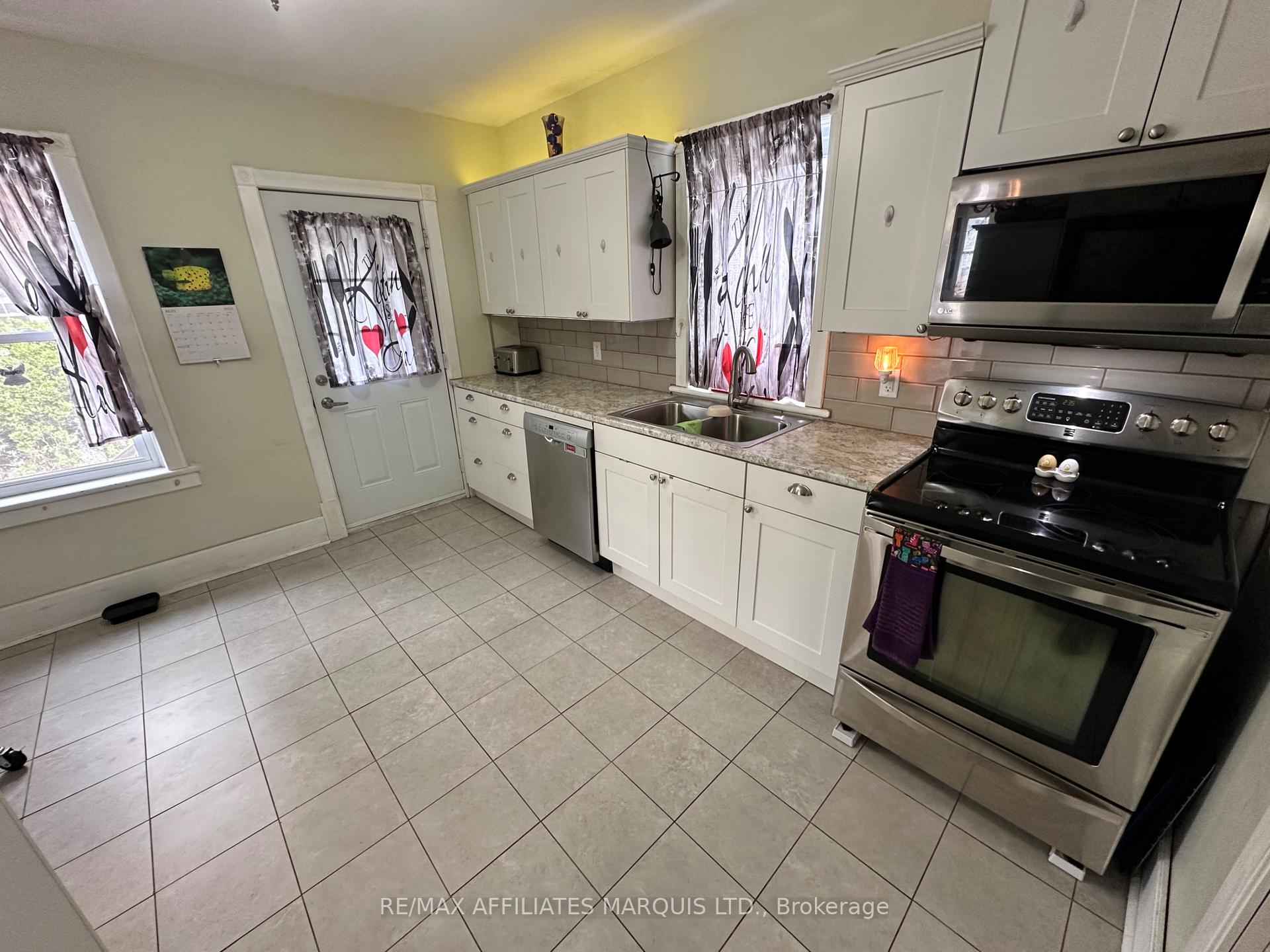 Photo 10 of 308 Third Street W, Cornwall — HOMEH