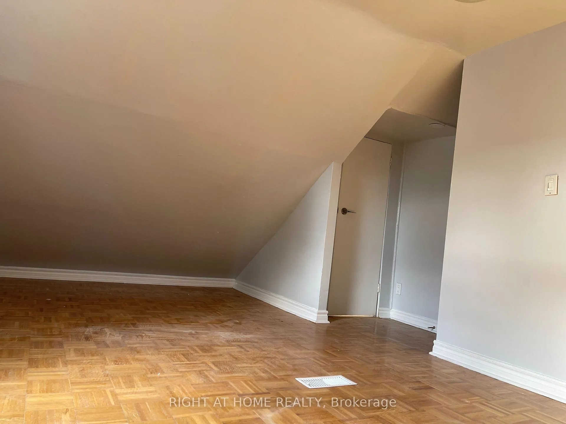 Photo 11 of Unit Upper, 815 Pape Avenue, Toronto, Danforth — HOMEH