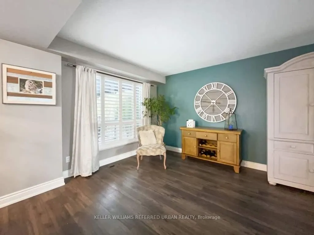 Photo 10 of 406 Lupin Drive, Whitby, Downtown Whitby — HOMEH