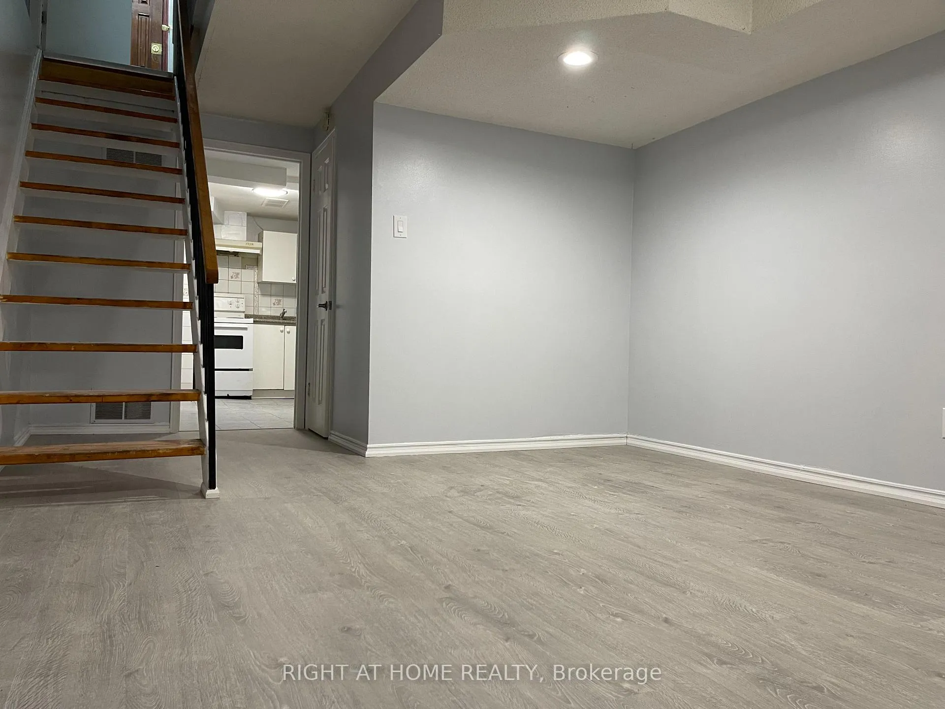 Photo 1 of Unit BSMT, 12 quarry Court, Toronto, Greenwood-Coxwell — HOMEH